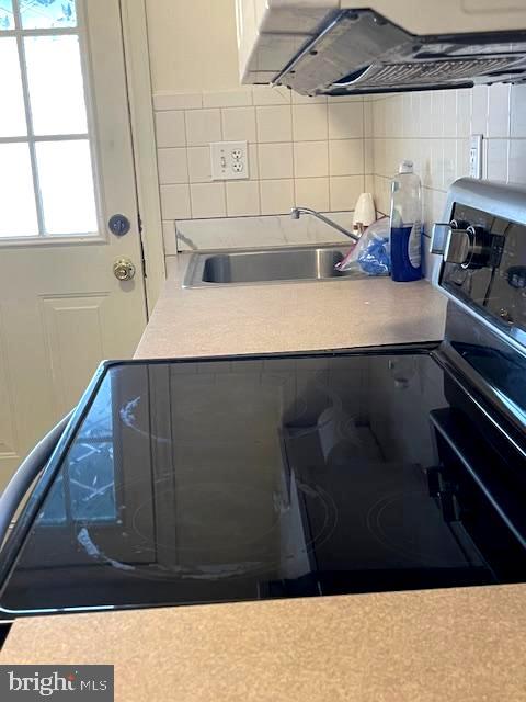 CURTIS BAY - Residential Lease