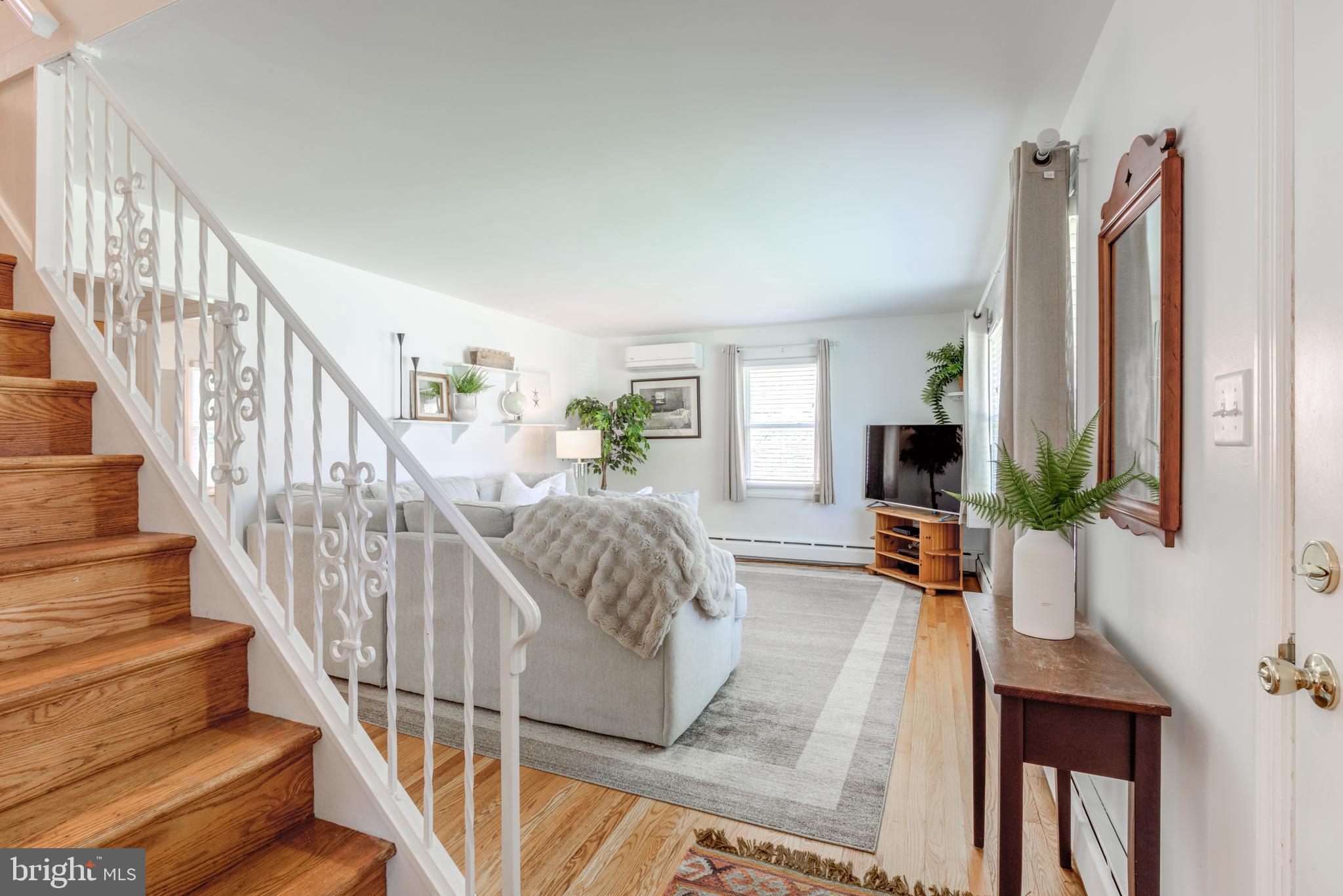 106 WAVERLY ROAD