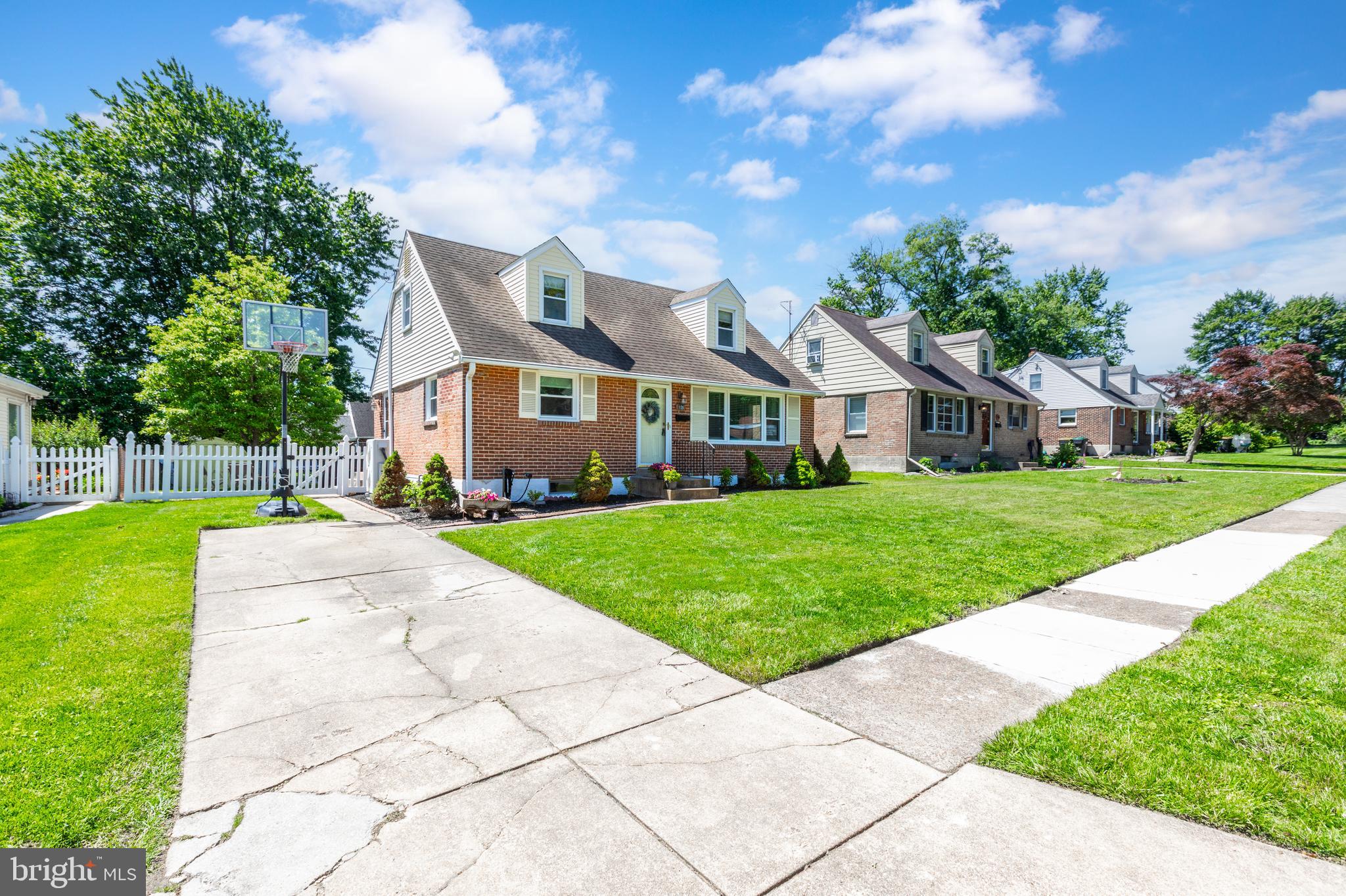 106 WAVERLY ROAD