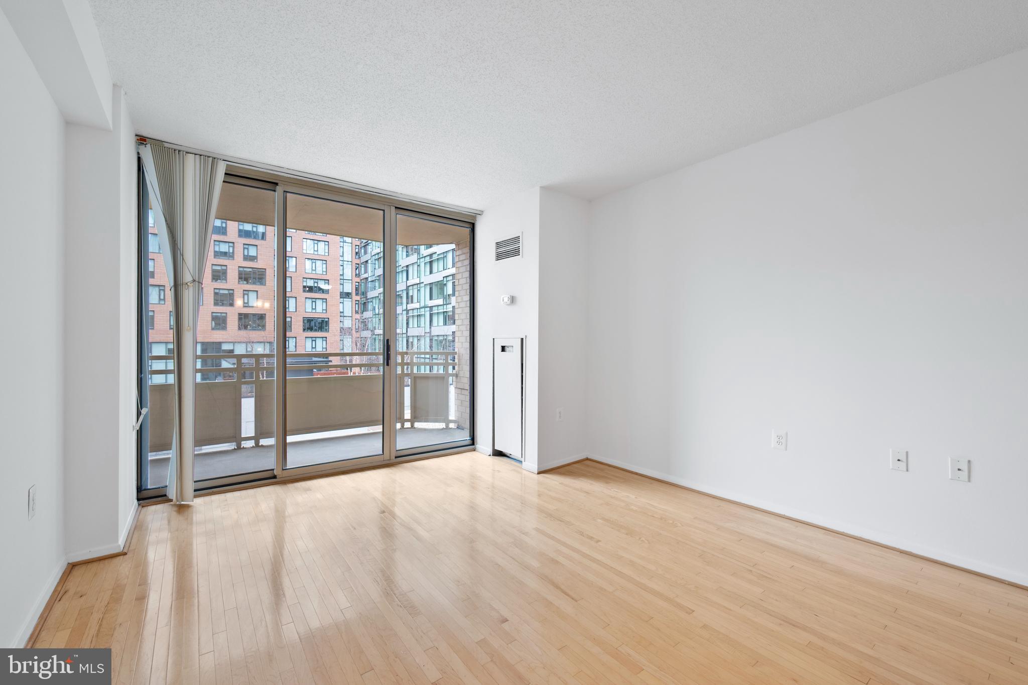 4801 FAIRMONT AVENUE 412