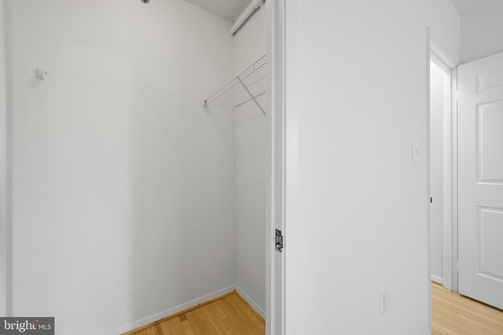 FAIRMONT PLAZA - Residential