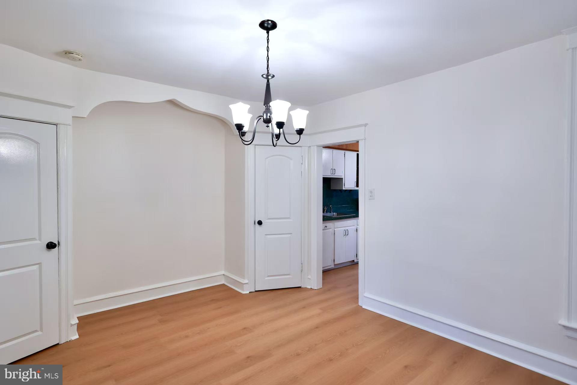 MAYFAIR (WEST) - Residential