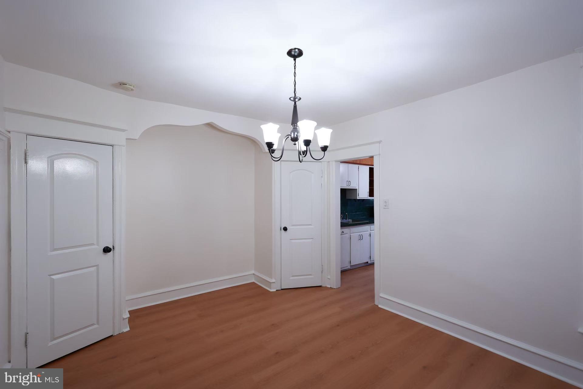 MAYFAIR (WEST) - Residential