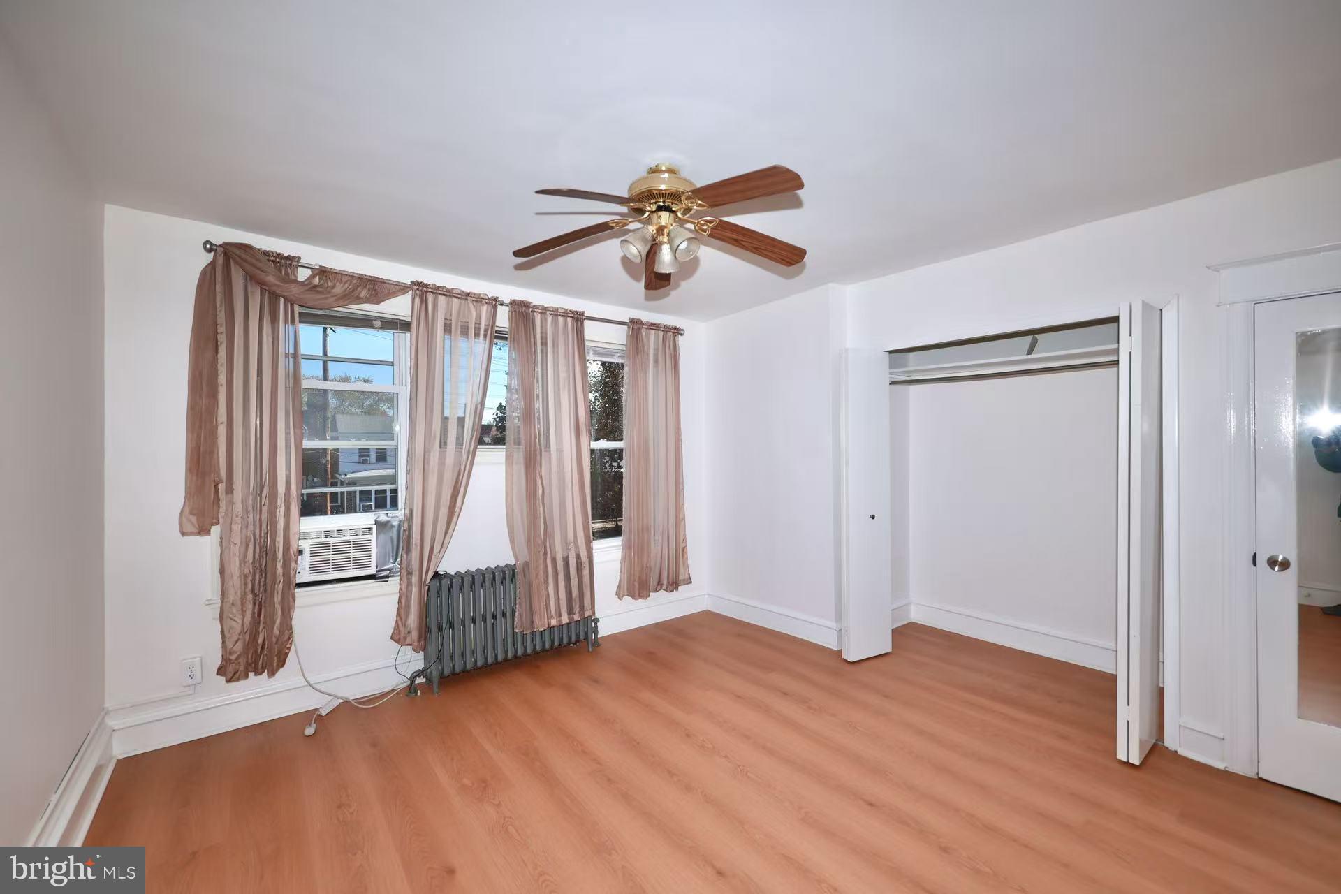 MAYFAIR (WEST) - Residential