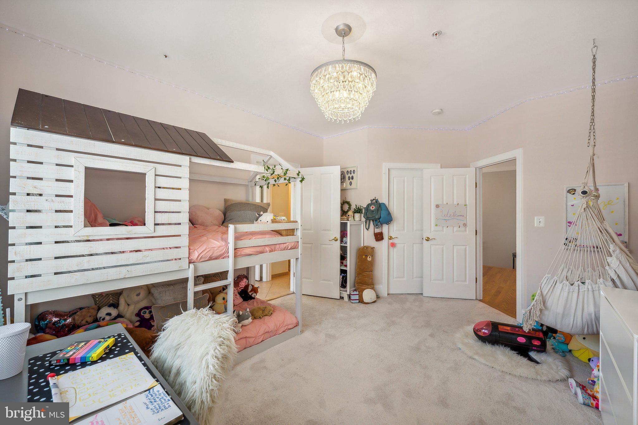 ALTA VISTA - Residential