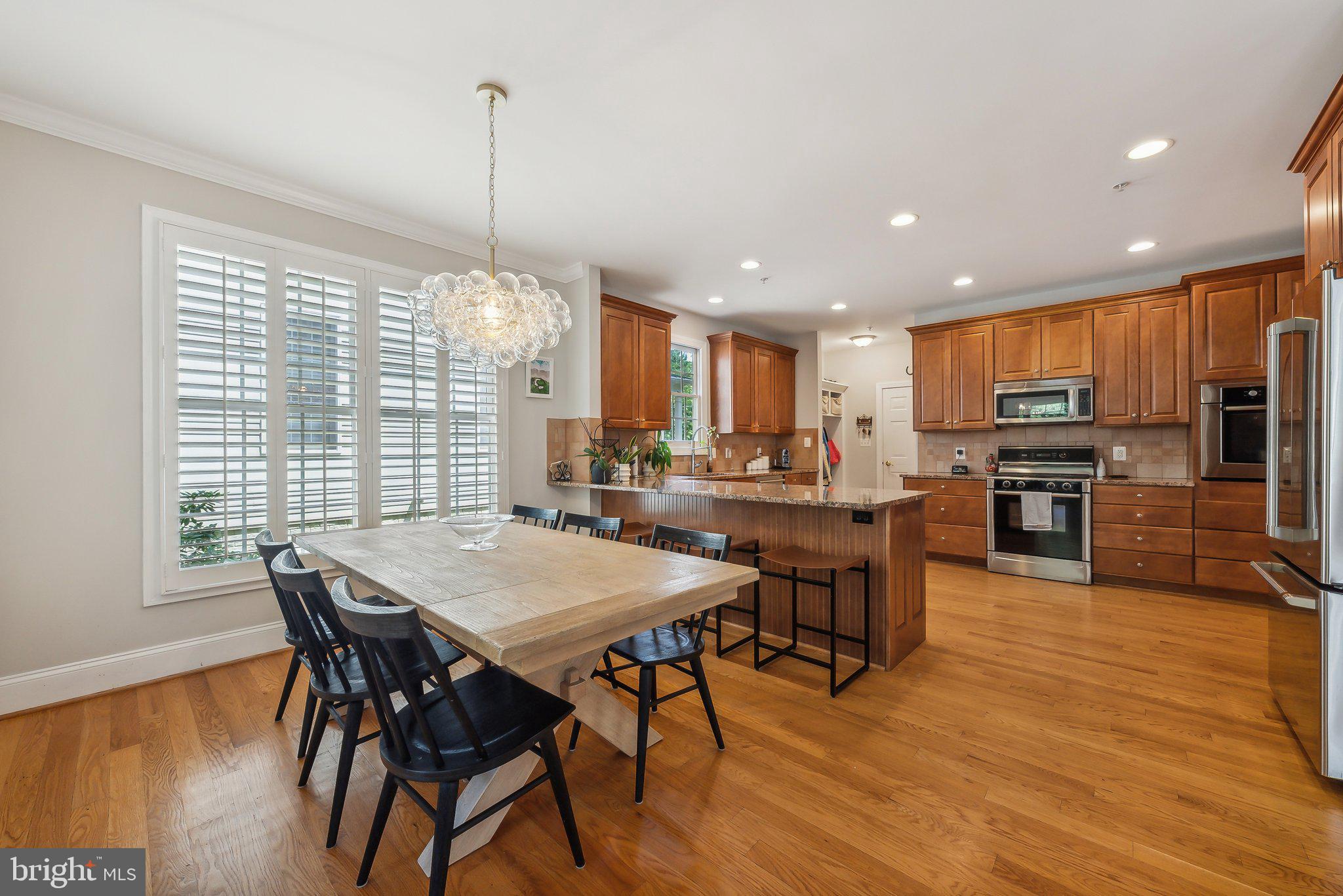 ALTA VISTA - Residential