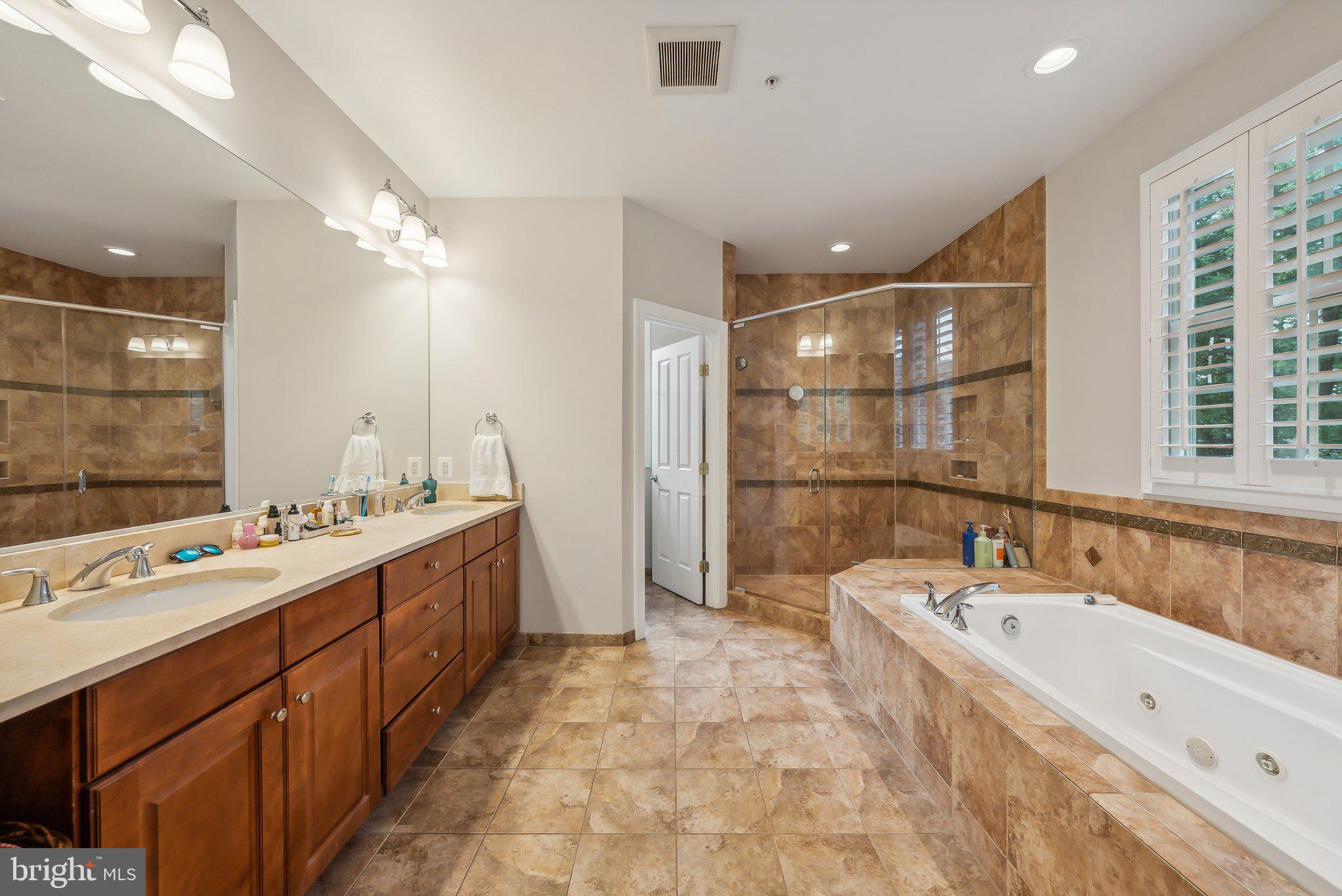 ALTA VISTA - Residential