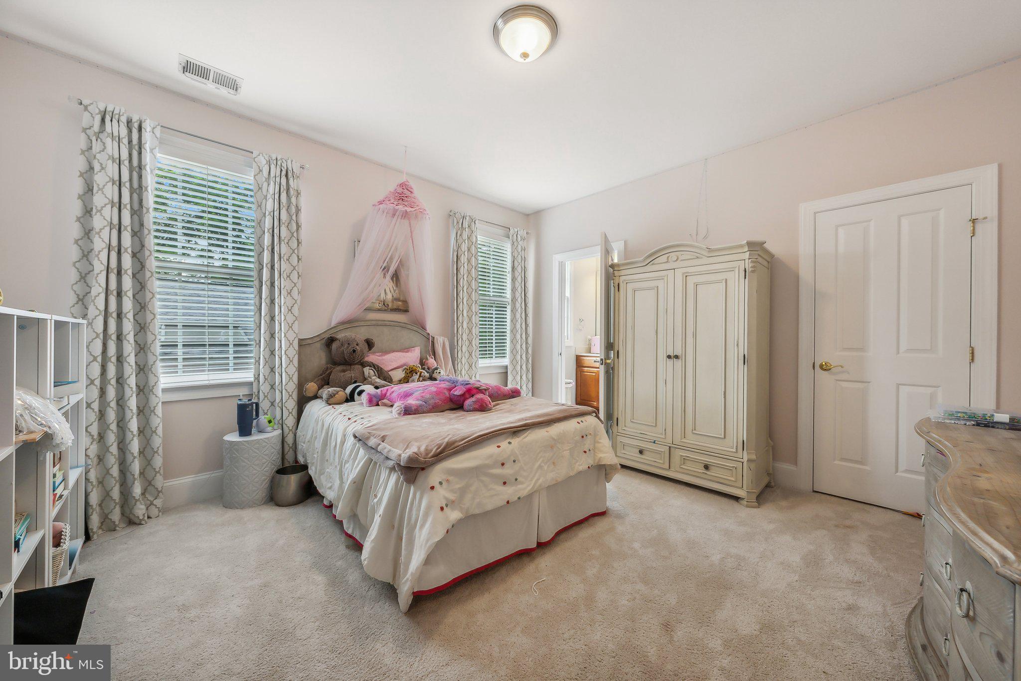 ALTA VISTA - Residential