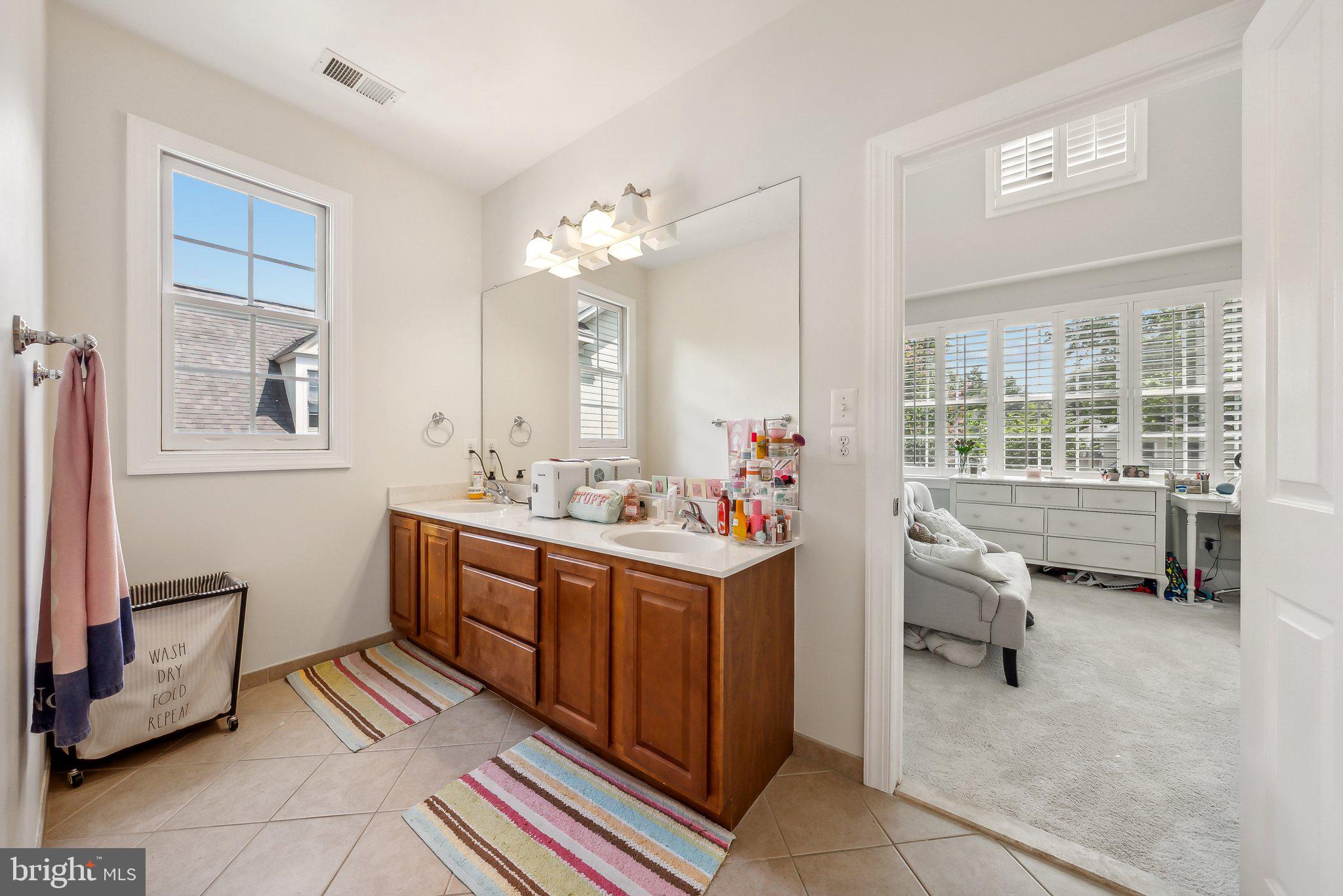 ALTA VISTA - Residential