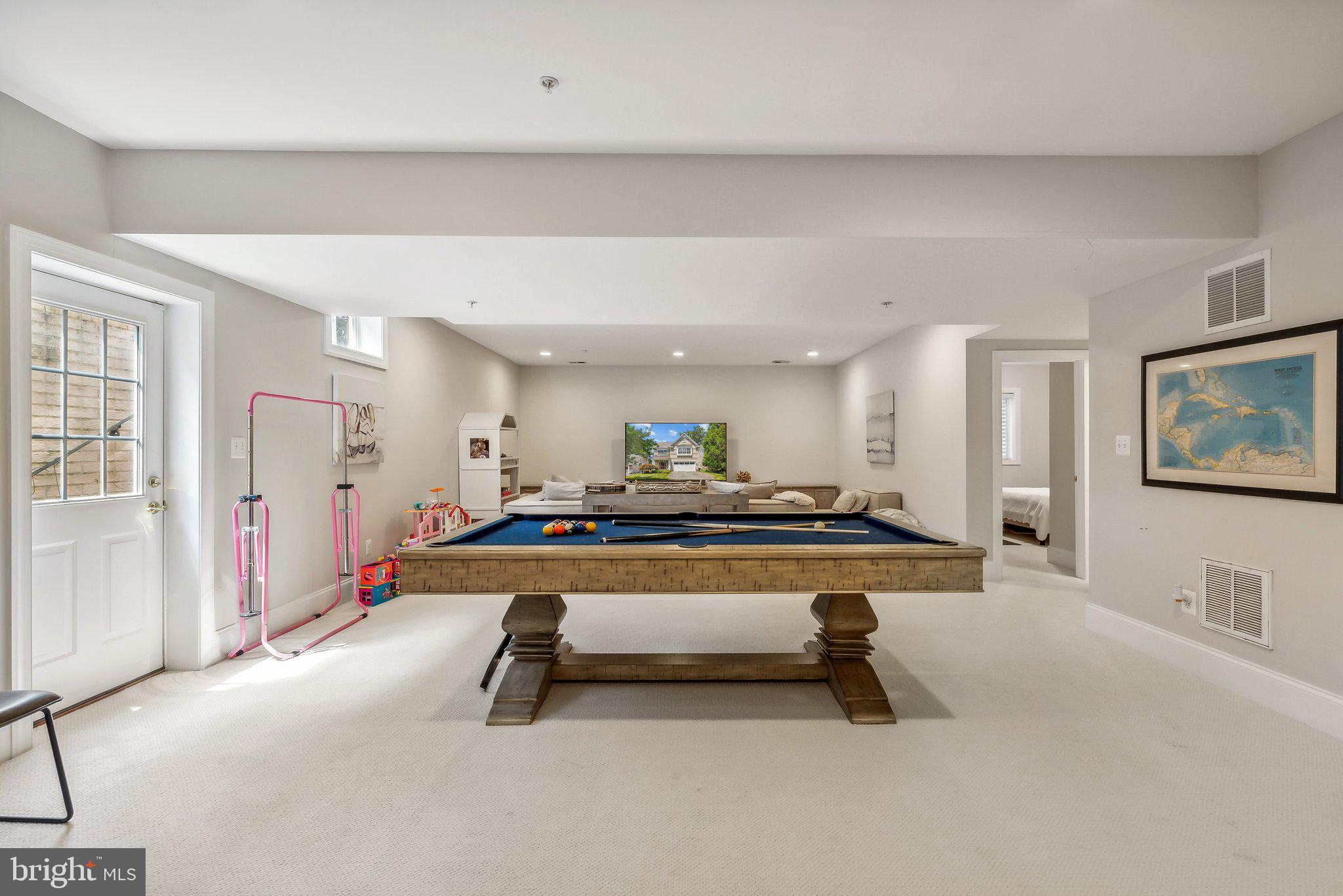 ALTA VISTA - Residential