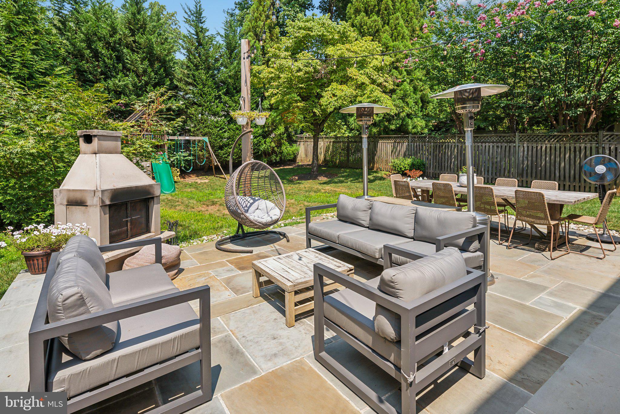 ALTA VISTA - Residential