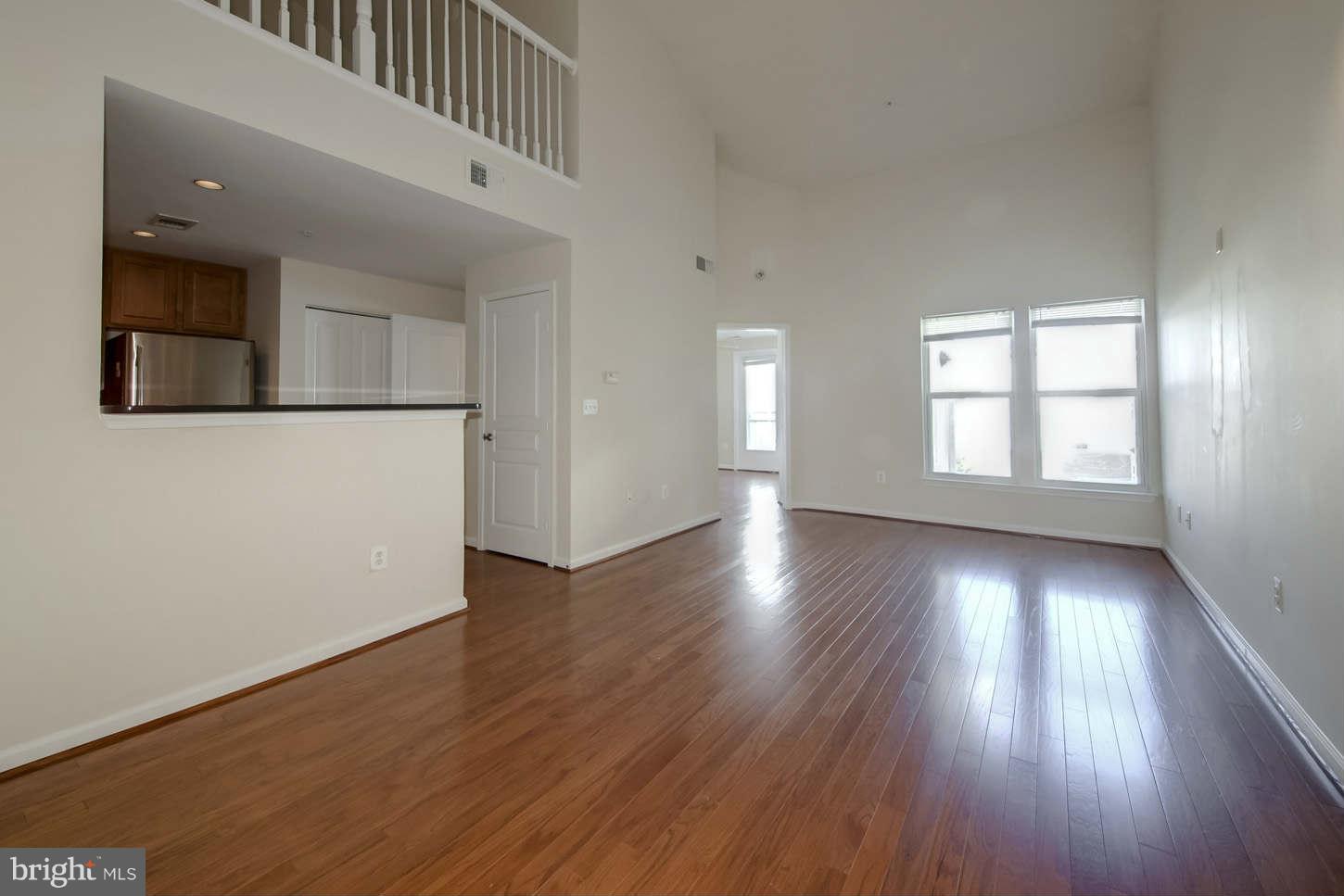 SAVOY AT RESTON TOWN CENTER - Residential