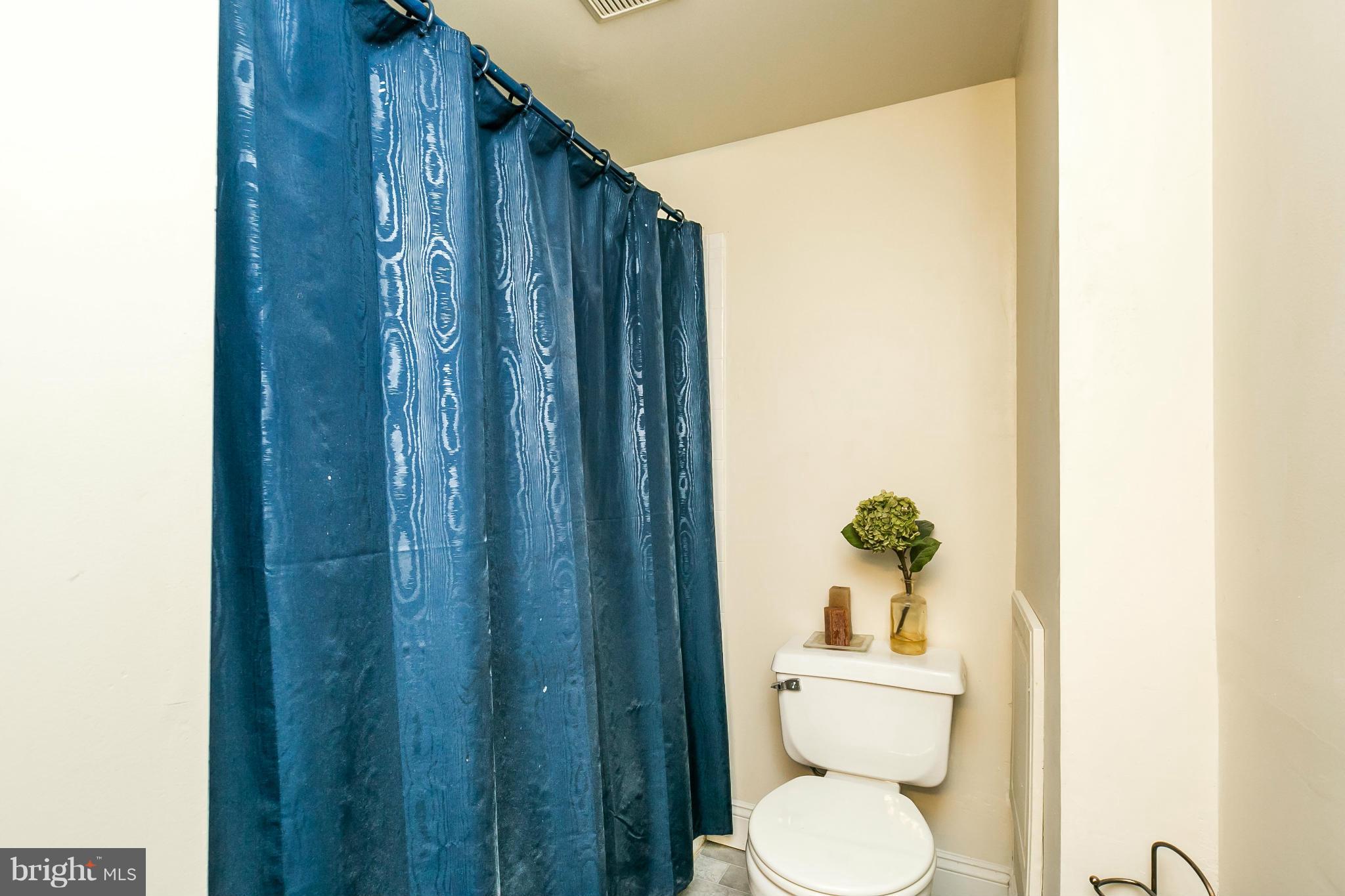 CHASE MANOR - Residential