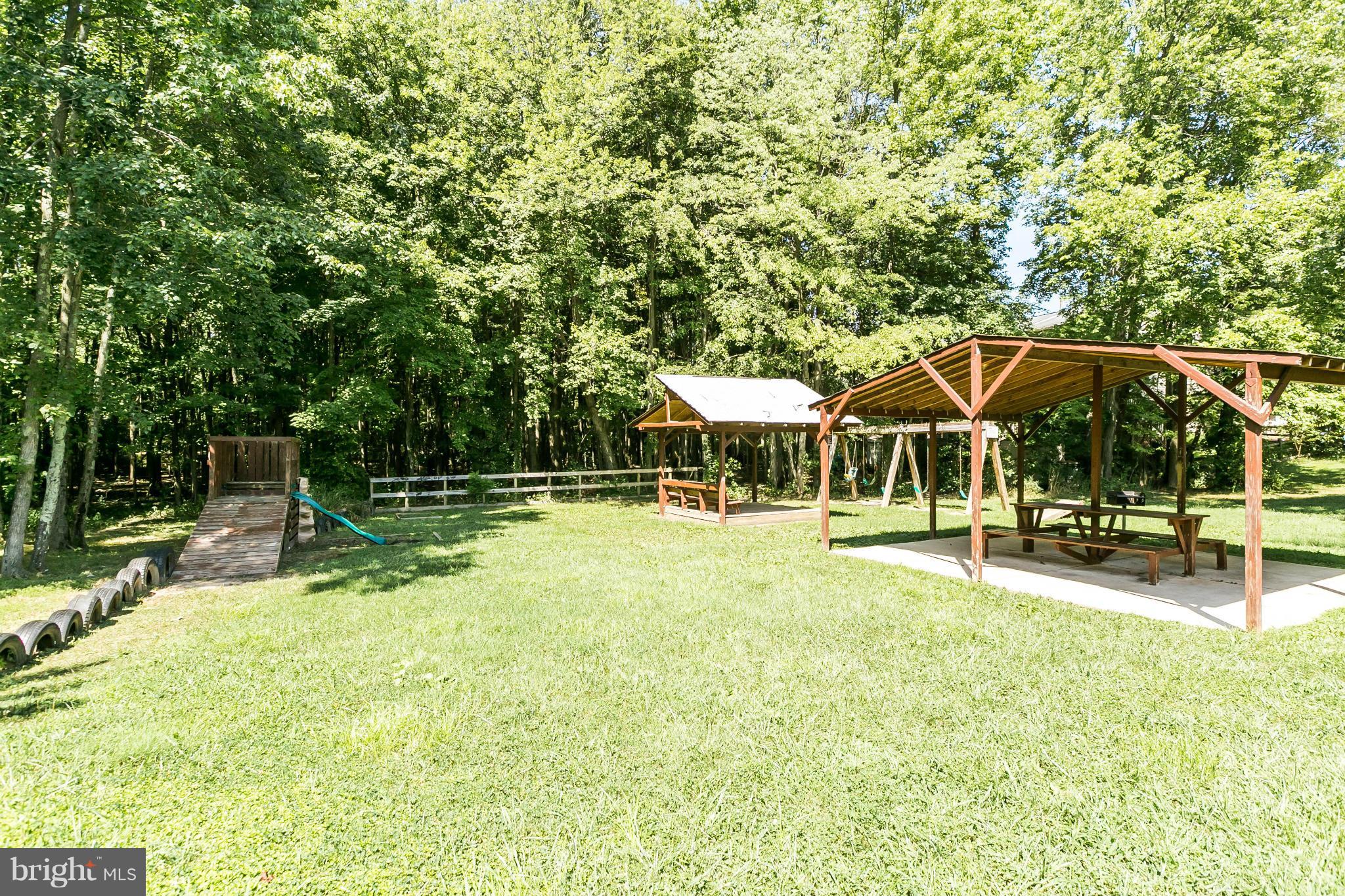 CHASE MANOR - Residential