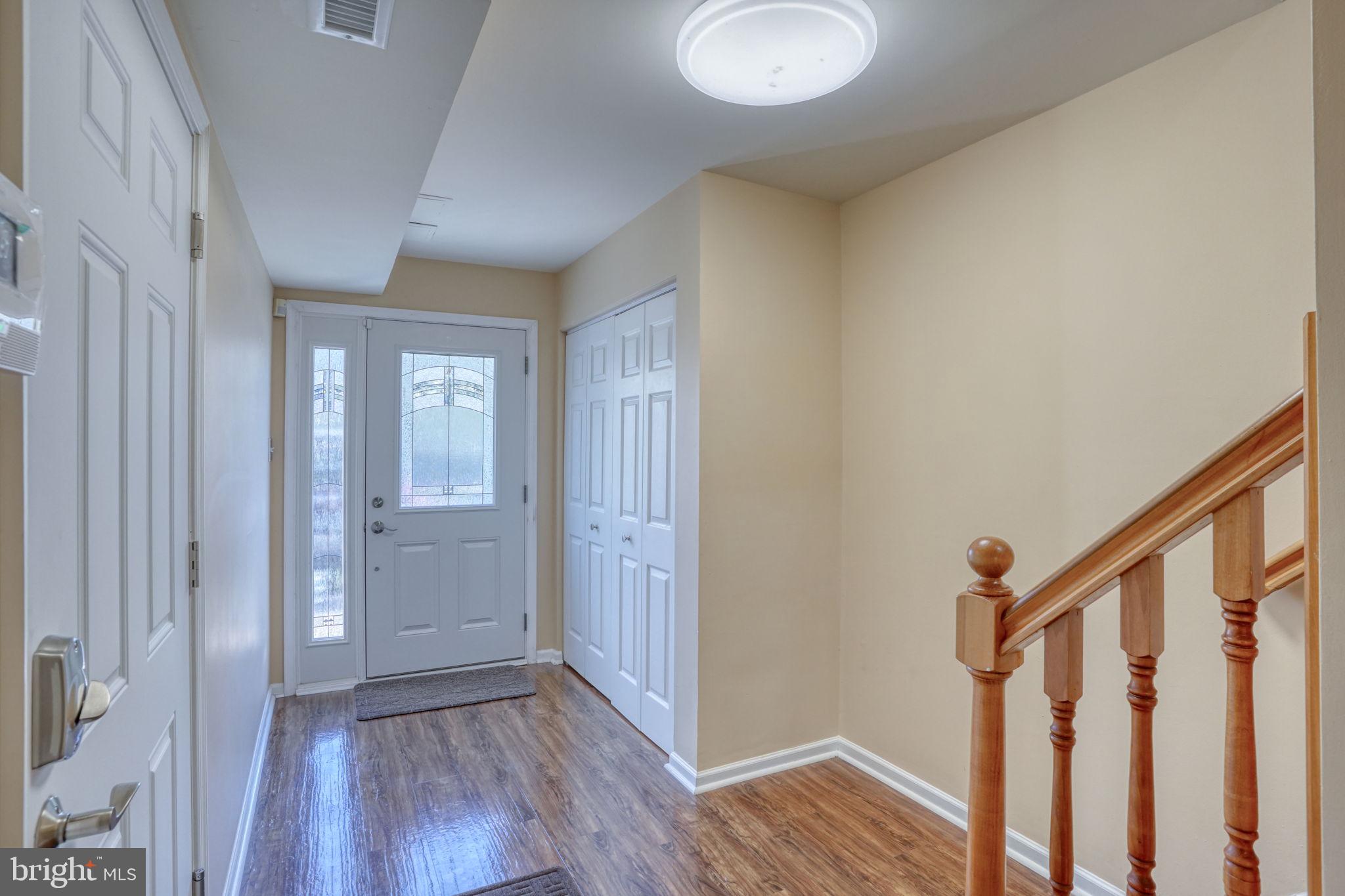 360 N BARRINGTON COURT