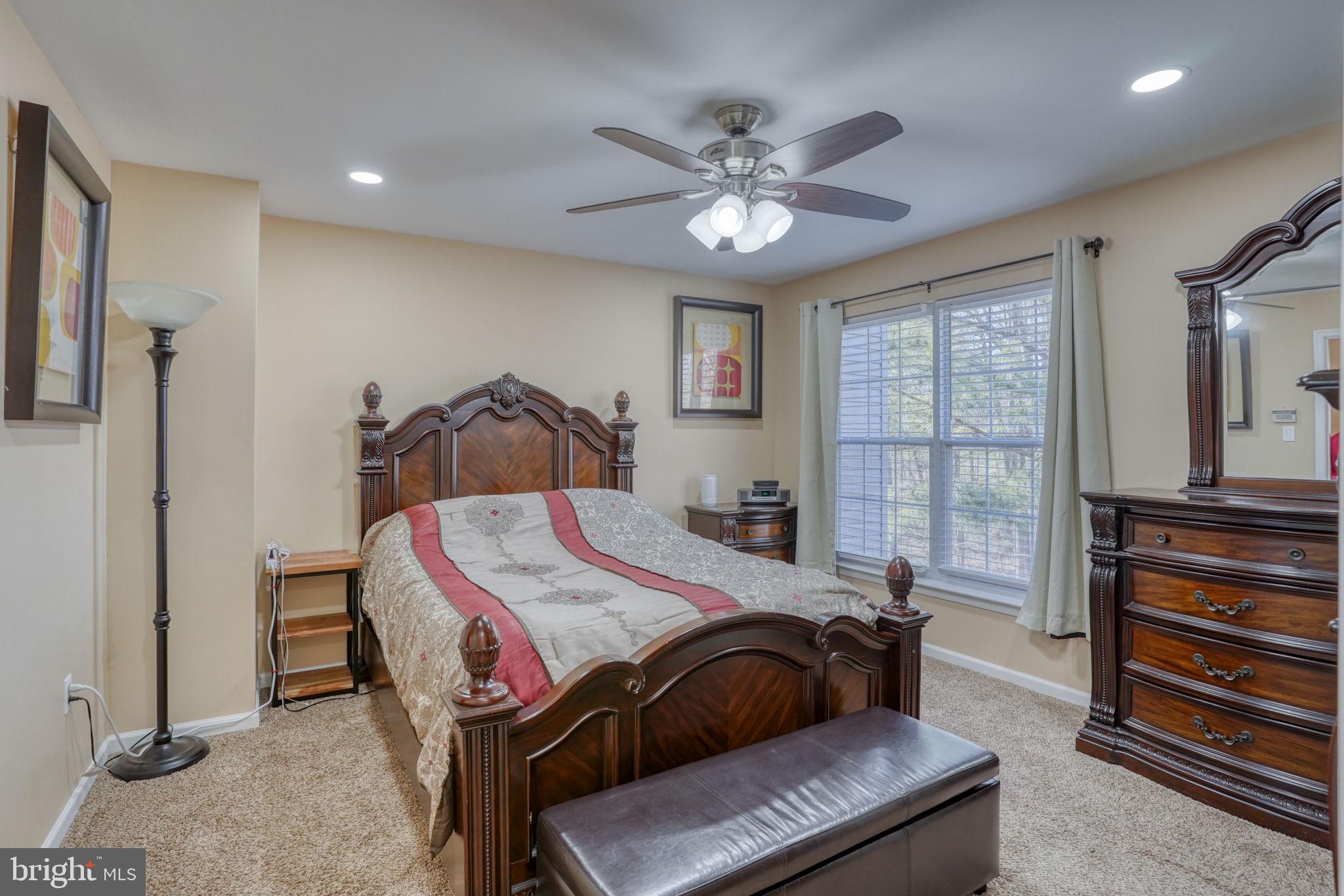 BARRINGTON - Residential