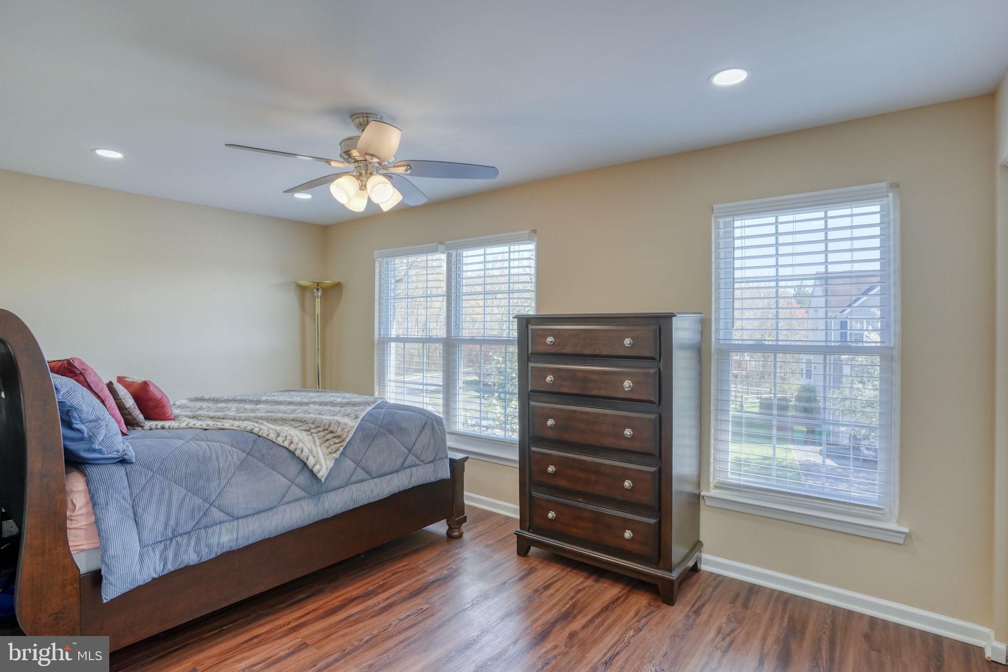 BARRINGTON - Residential