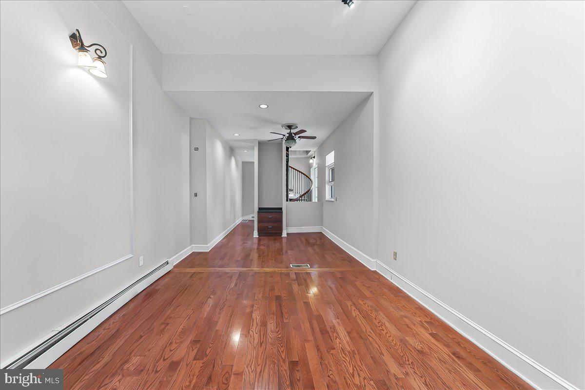 240 W MINER STREET