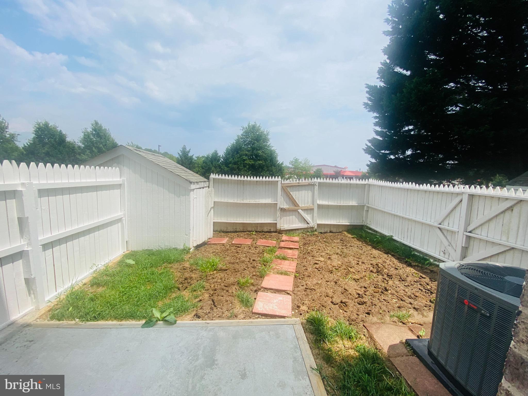 RIPPON LANDING - Residential Lease