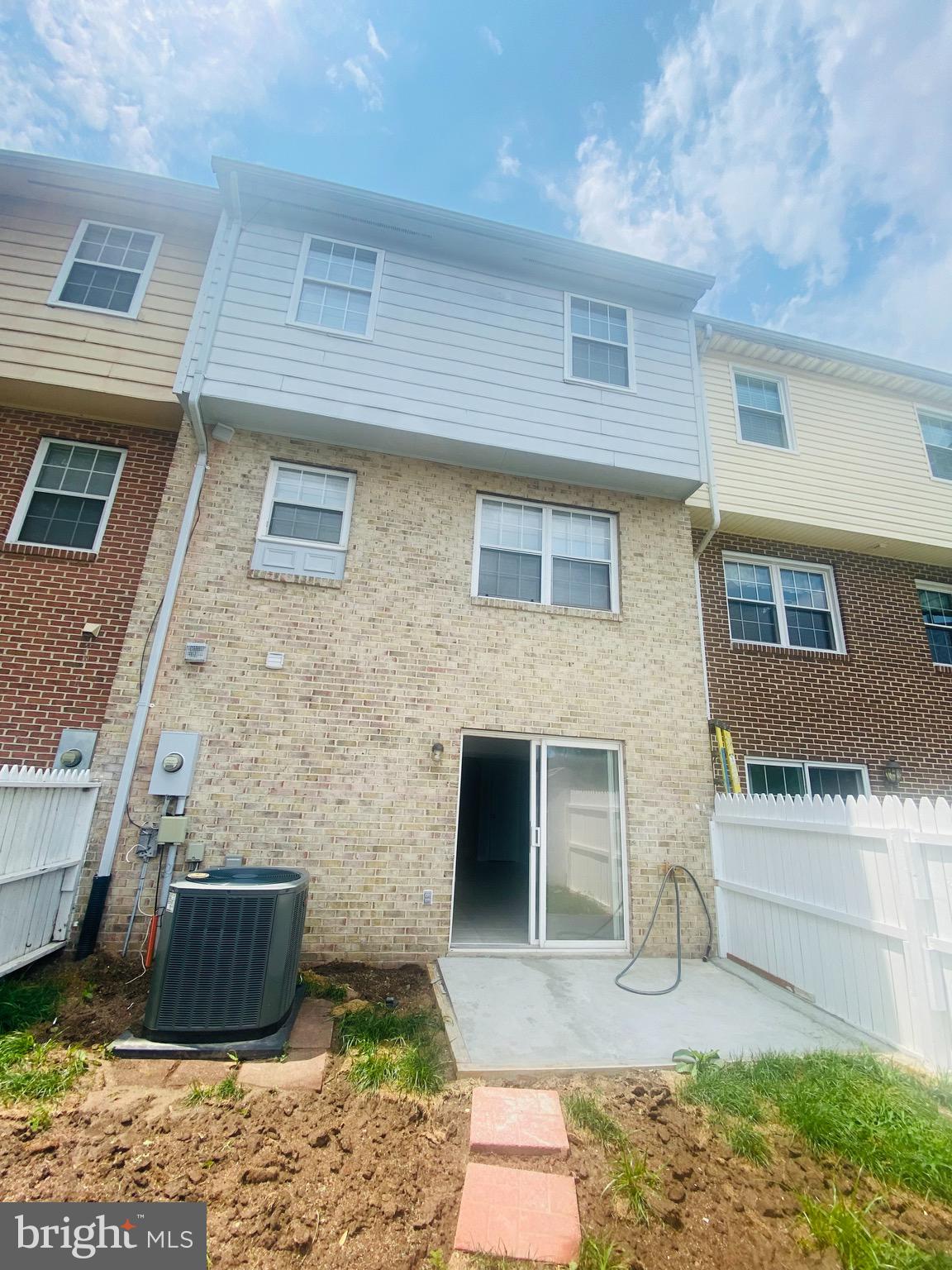 RIPPON LANDING - Residential Lease