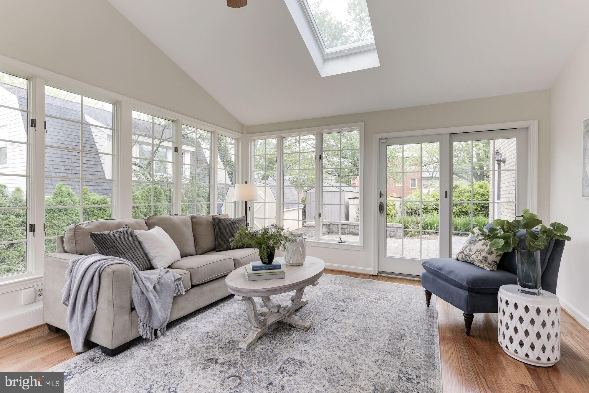 BERKSHIRE OAKWOOD - Residential