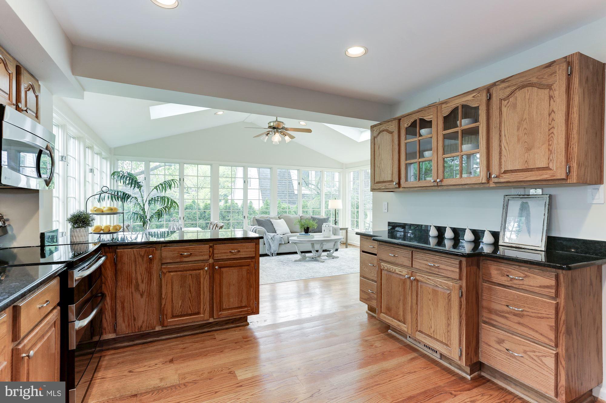 BERKSHIRE OAKWOOD - Residential