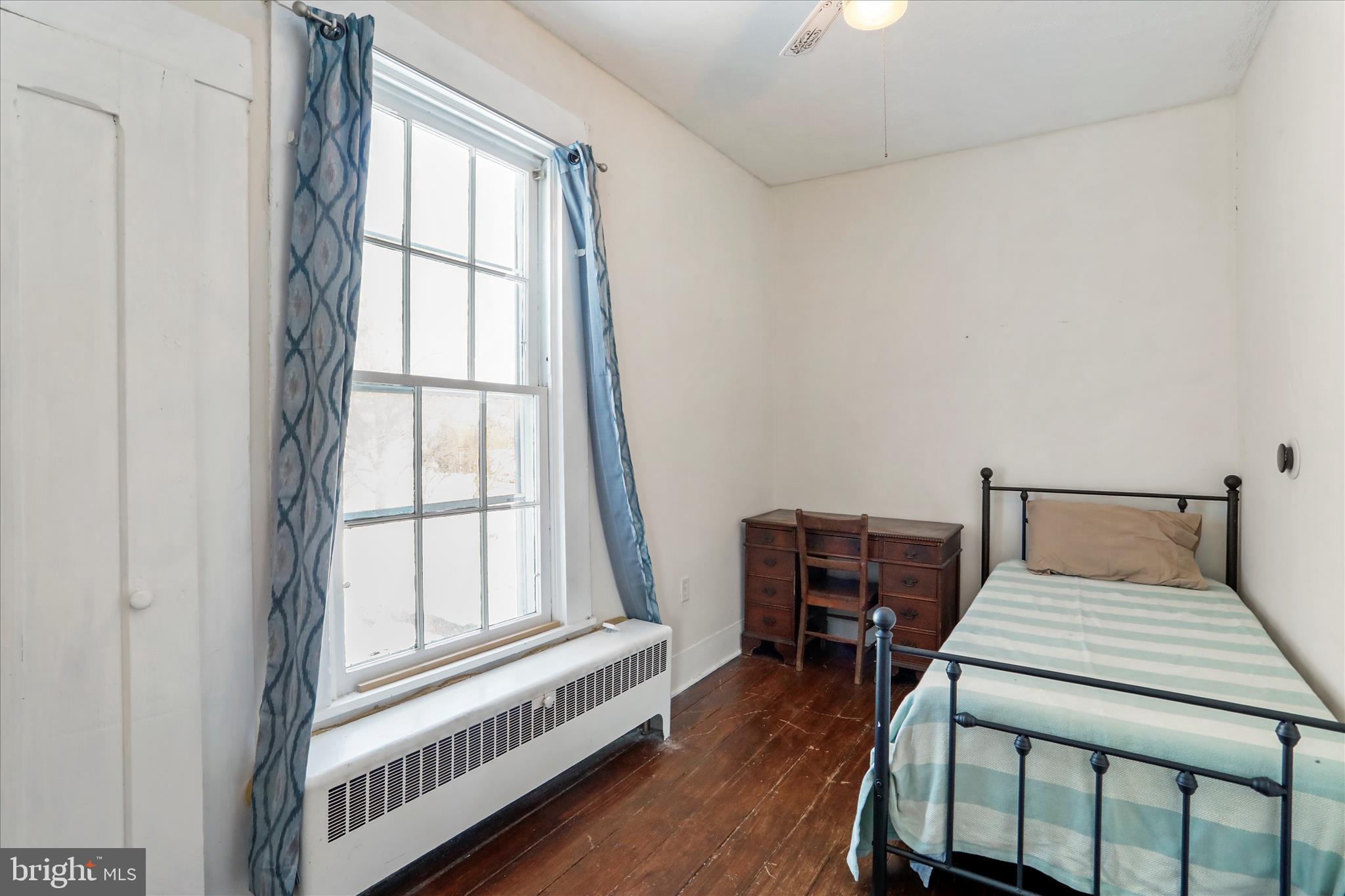 TOWN OF ROMNEY - Residential