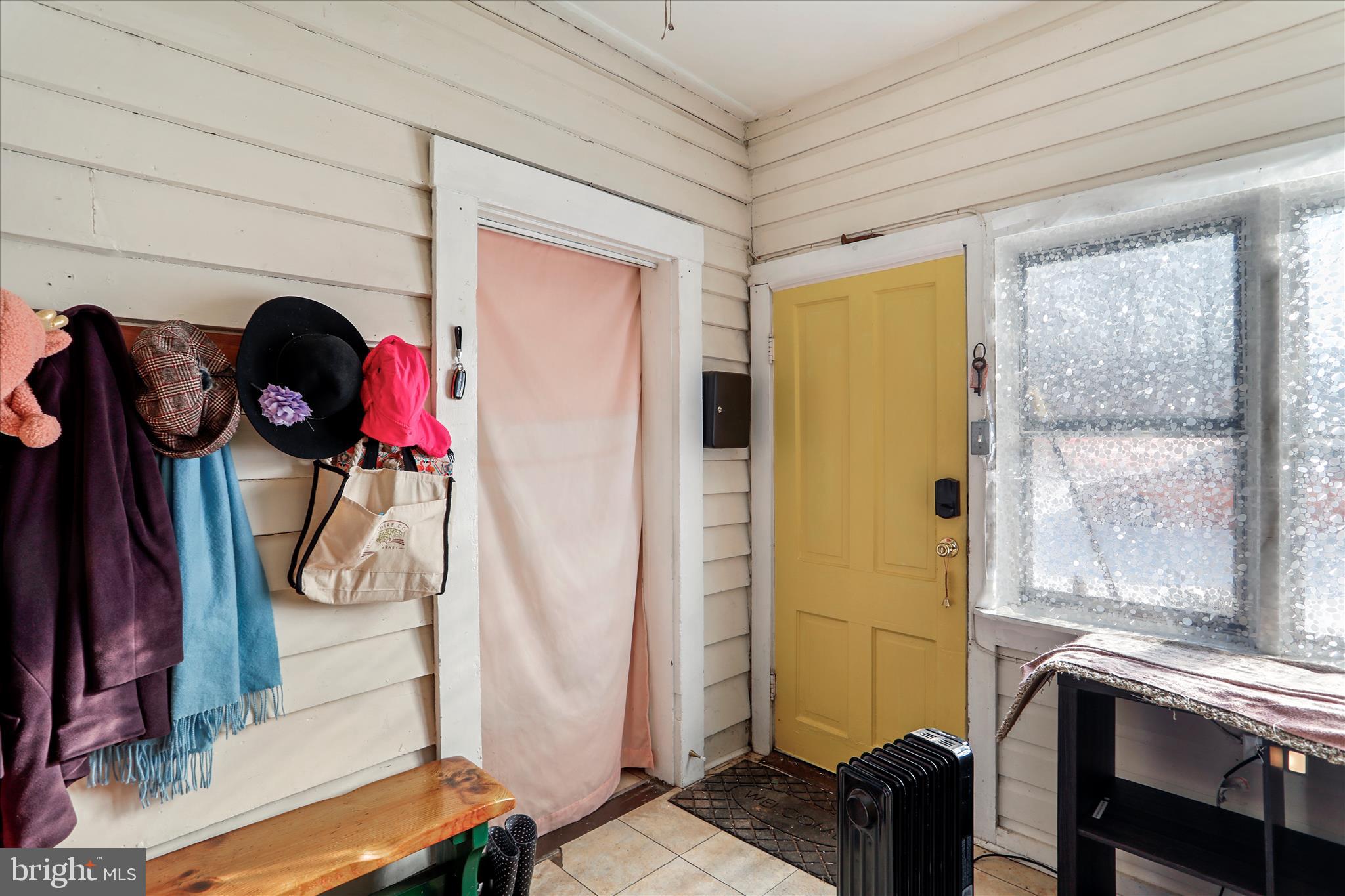 TOWN OF ROMNEY - Residential