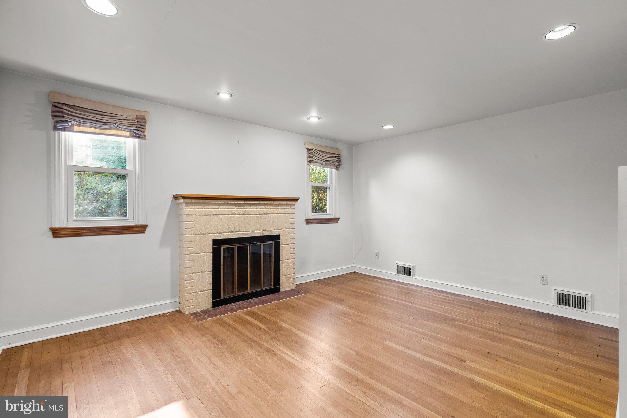 UNIVERSITY PARK - Residential