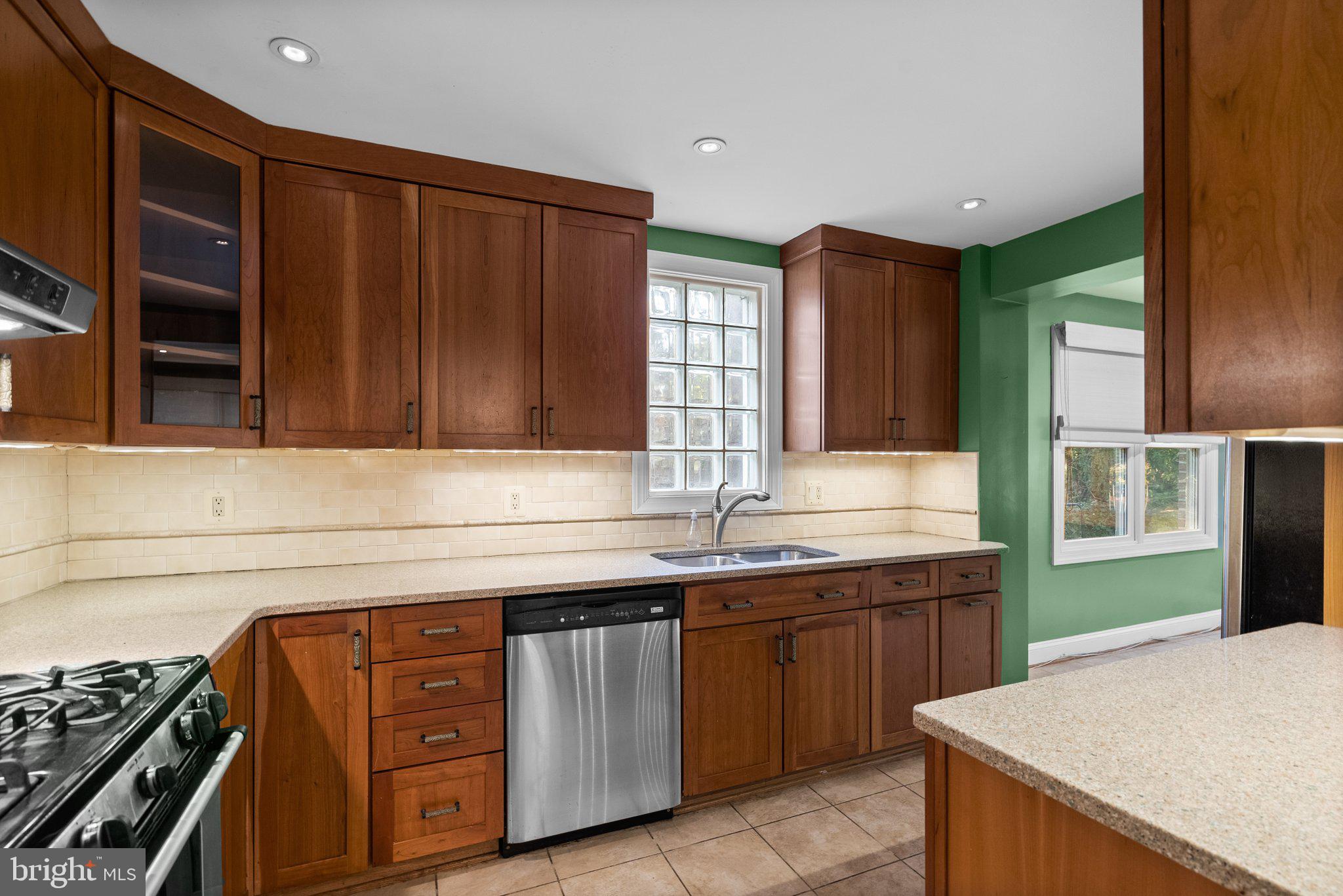 UNIVERSITY PARK - Residential