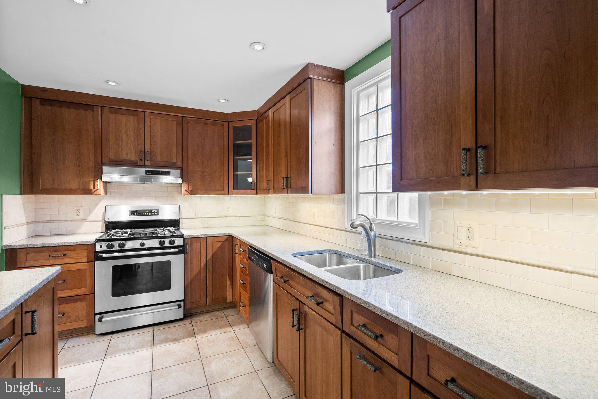 UNIVERSITY PARK - Residential