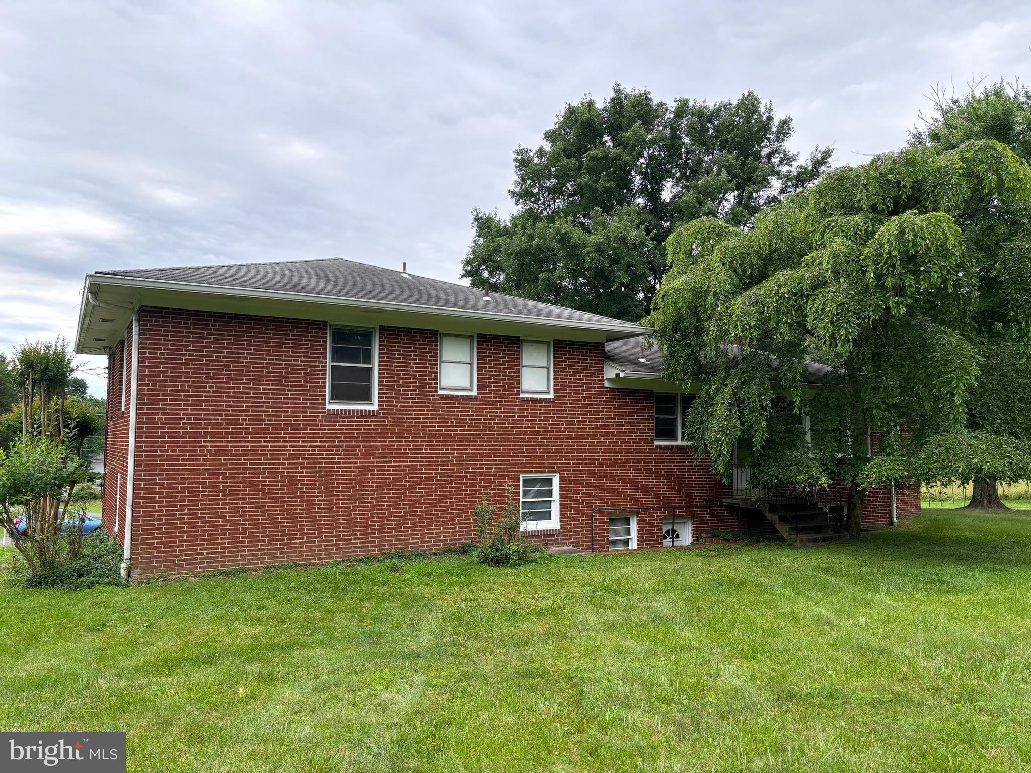 WHEATON OUT RES. (2) - Land