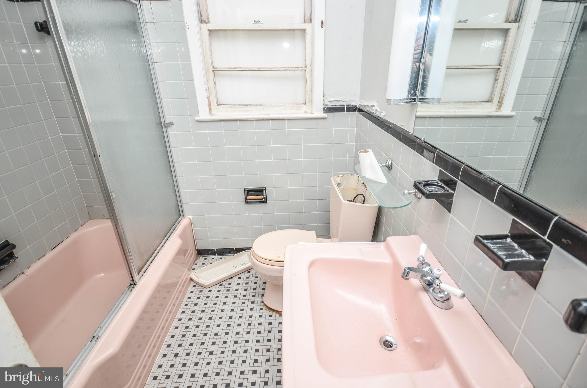 WHEATON OUT RES. (2) - Land