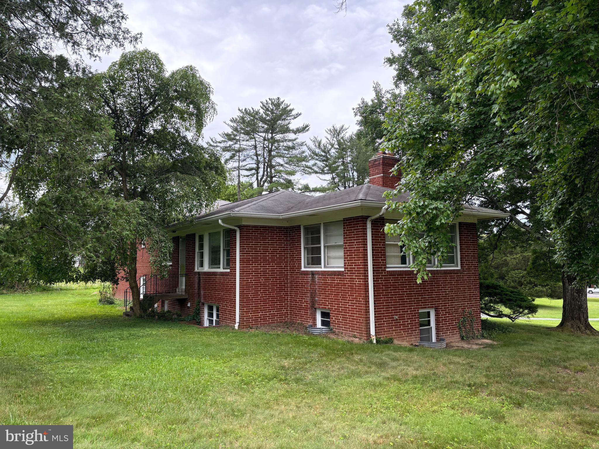 WHEATON OUT RES. (2) - Land