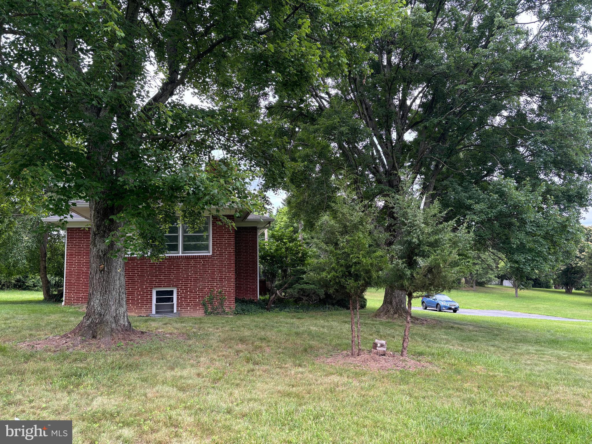 WHEATON OUT RES. (2) - Land