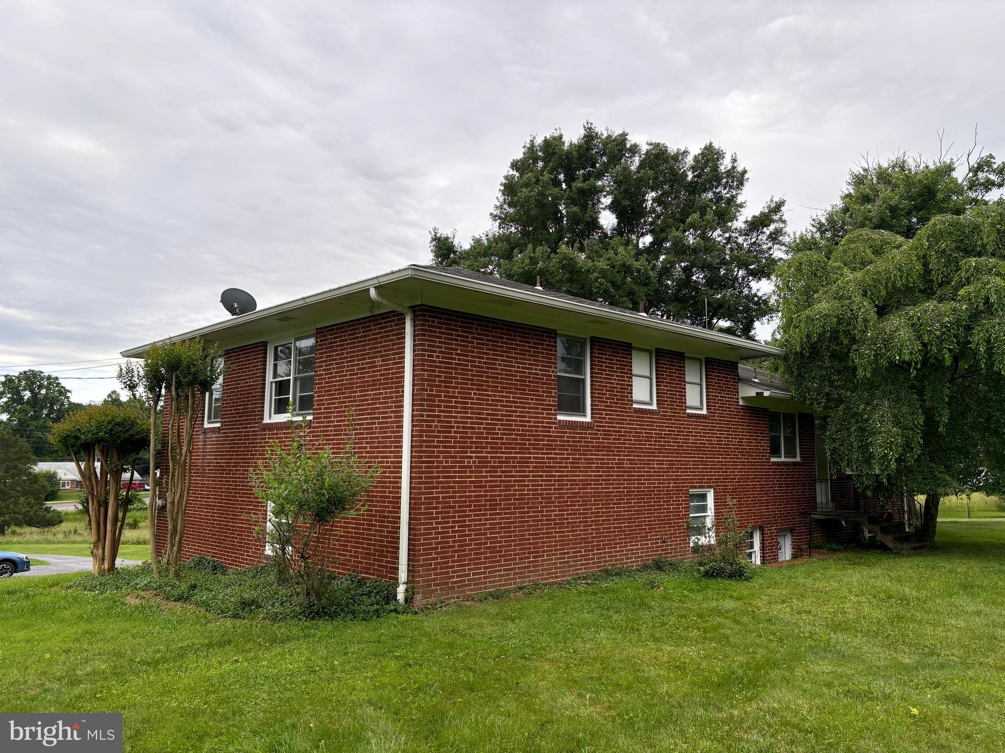 WHEATON OUT RES. (2) - Land