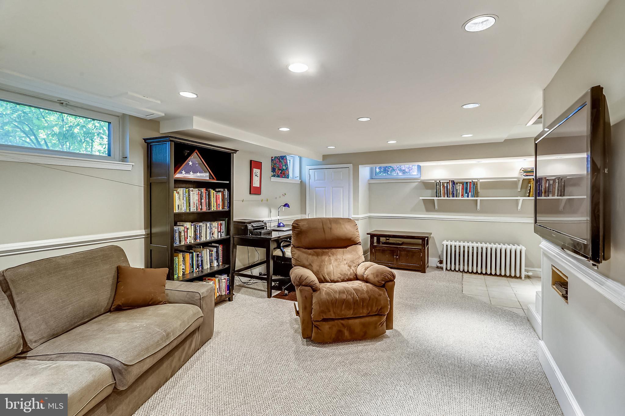 NEW ALEXANDRIA - Residential