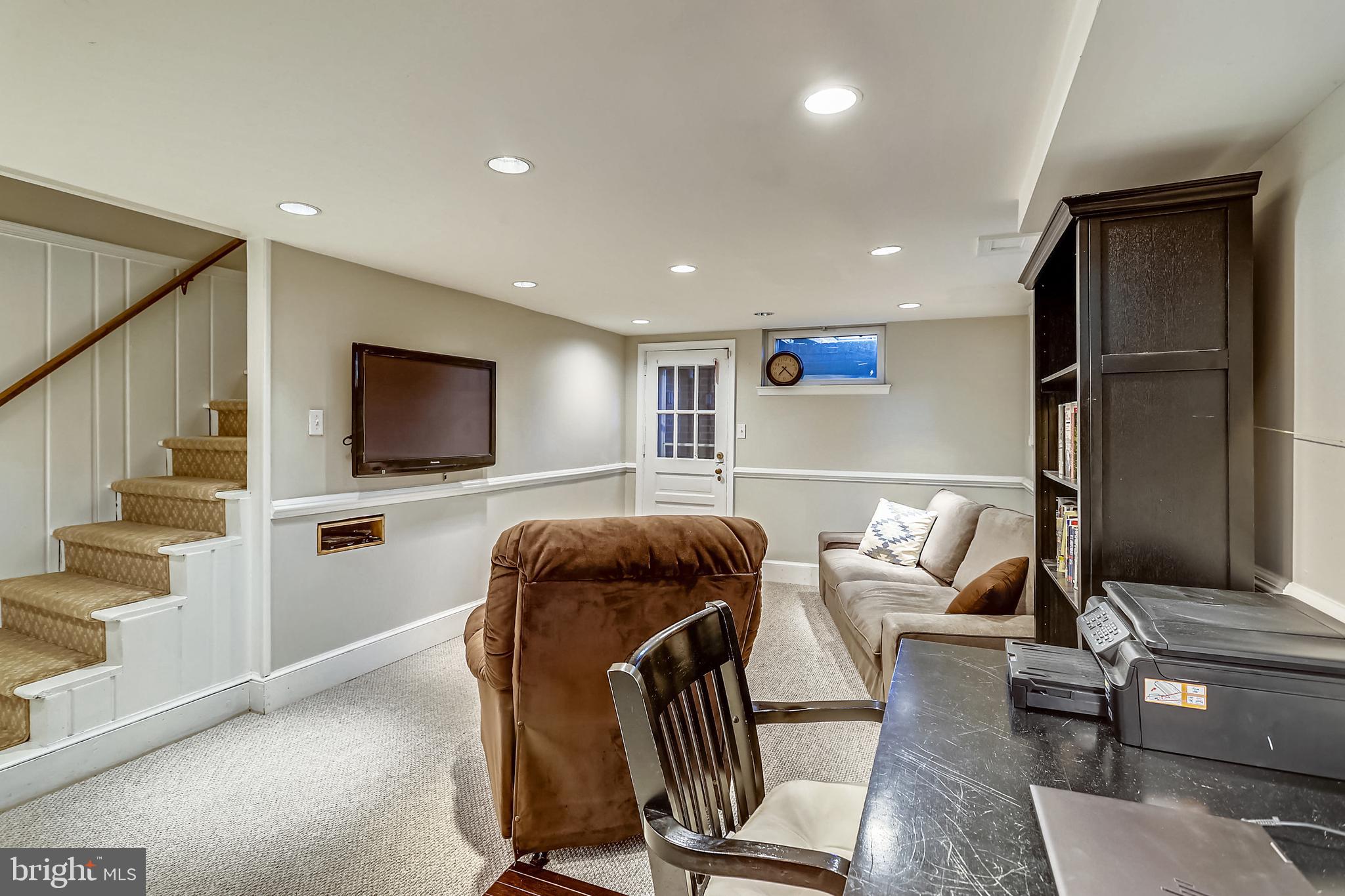 NEW ALEXANDRIA - Residential