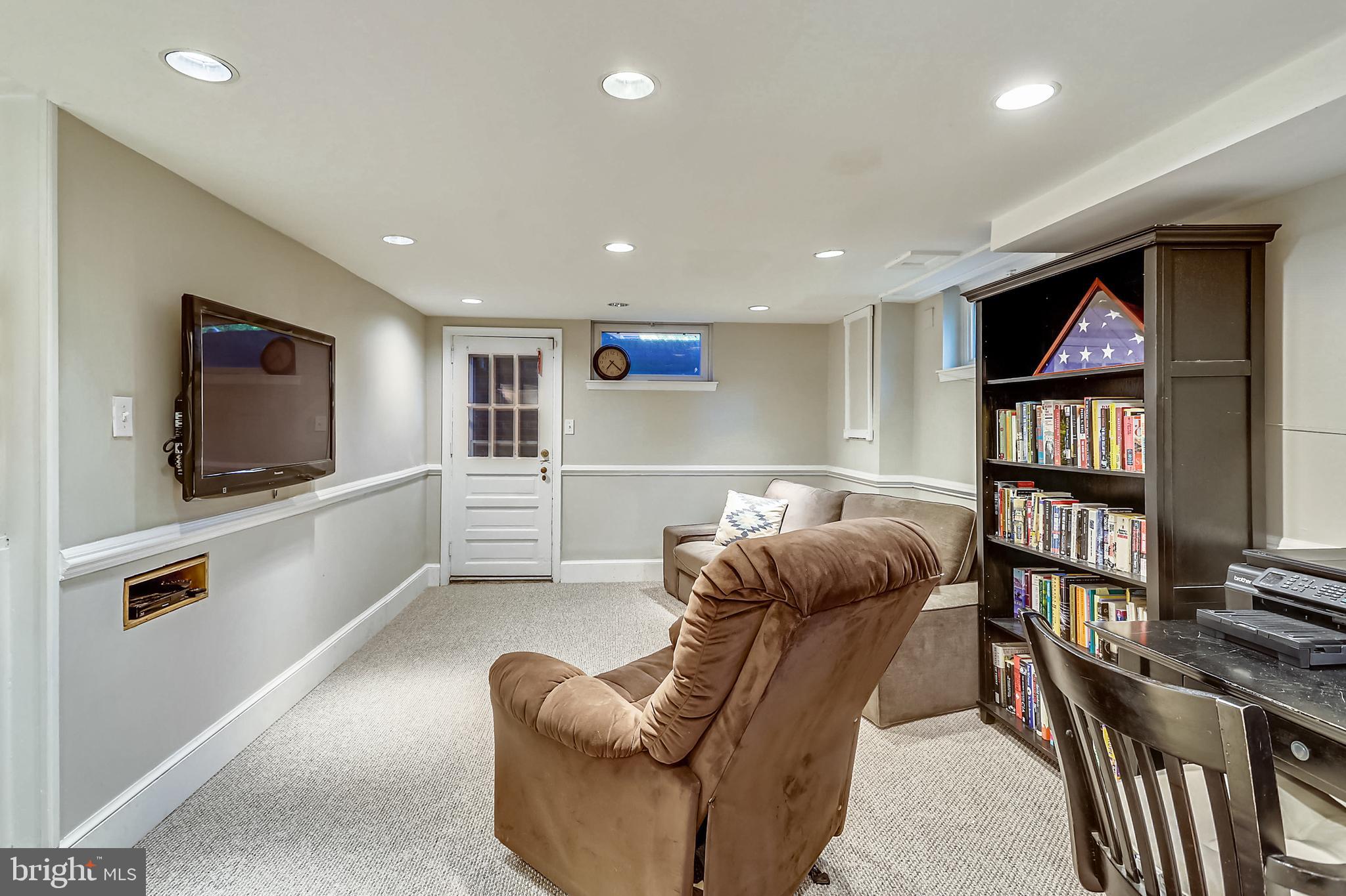 NEW ALEXANDRIA - Residential