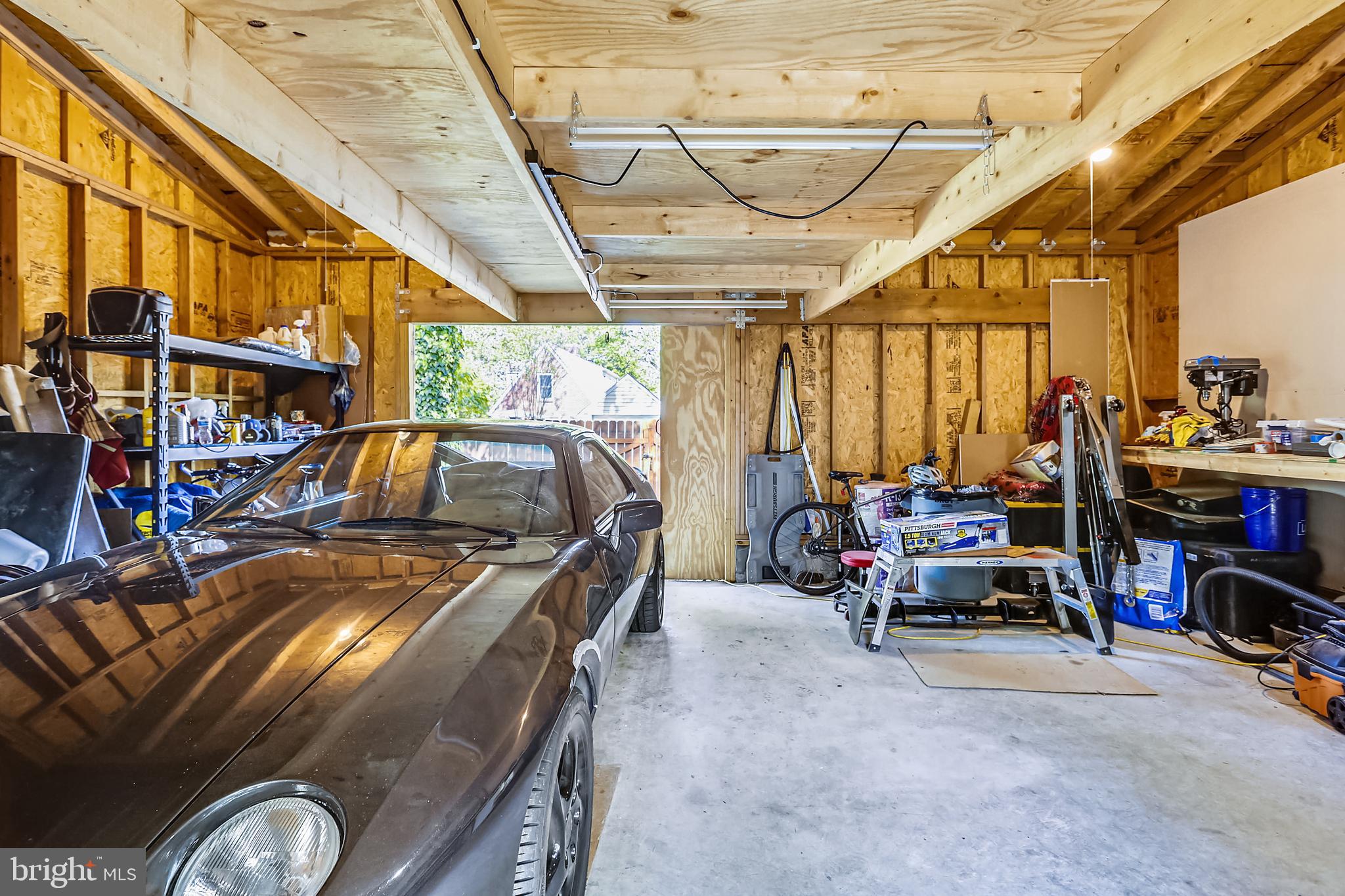 NEW ALEXANDRIA - Residential