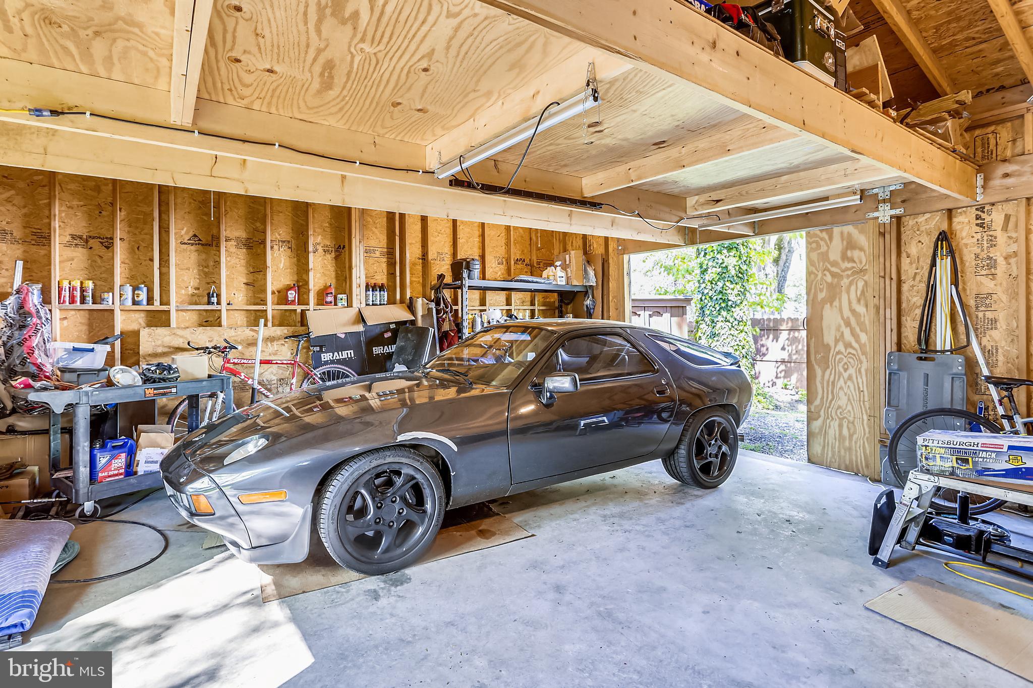 NEW ALEXANDRIA - Residential