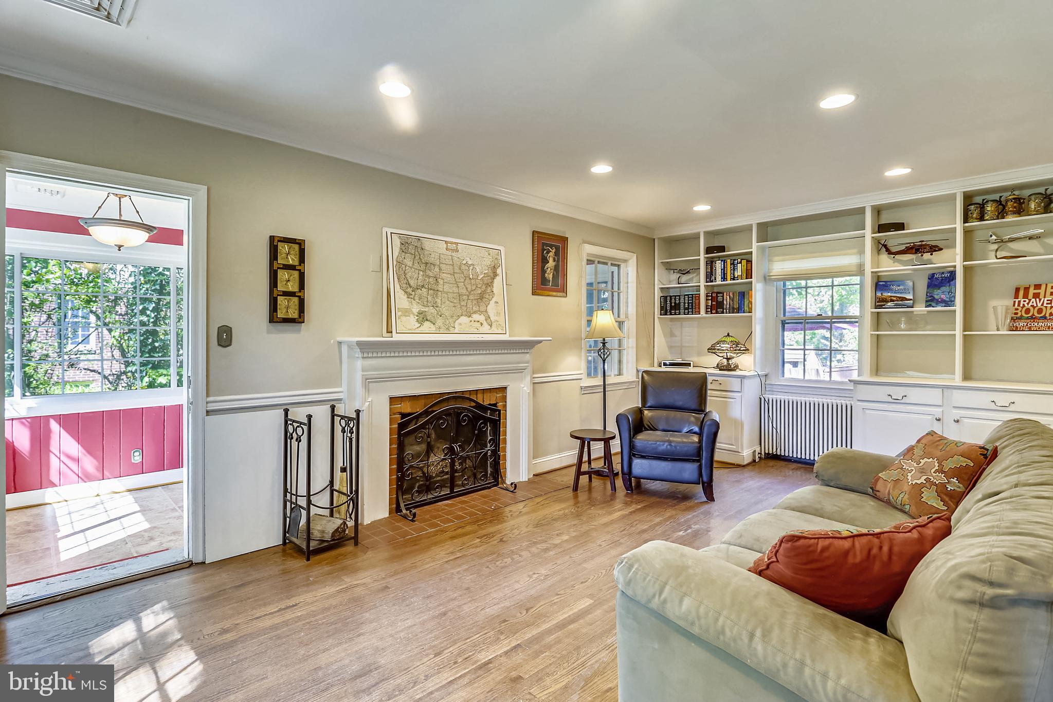 NEW ALEXANDRIA - Residential