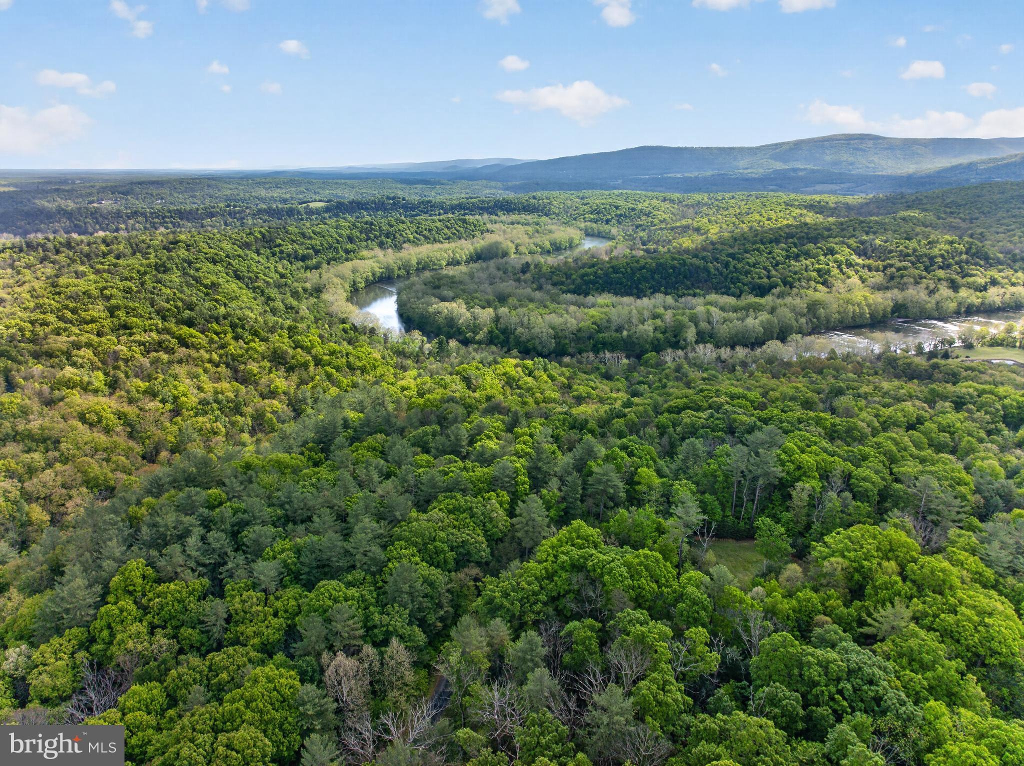 RIVER OAK - Land