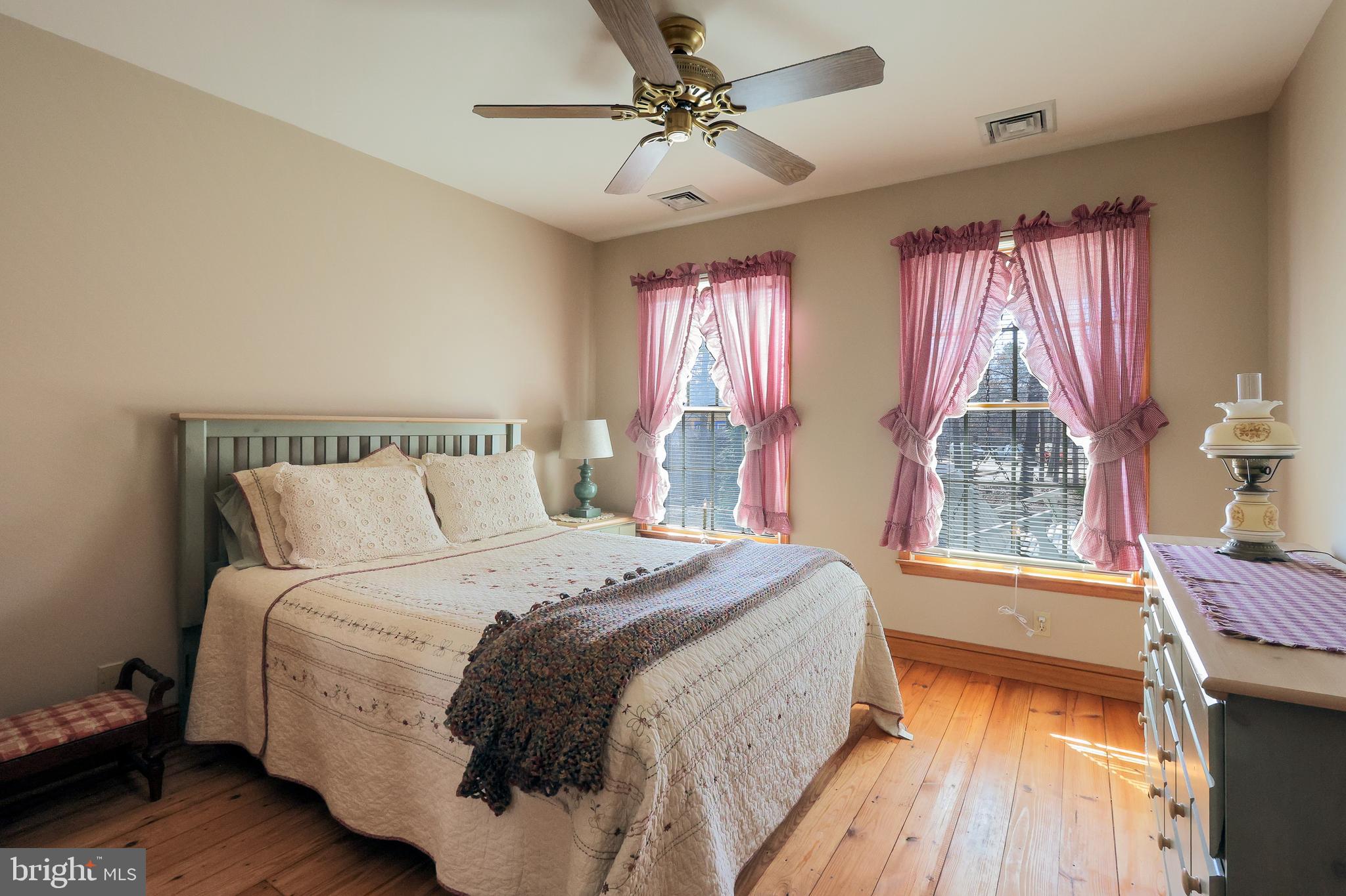 SEA OAKS - Residential