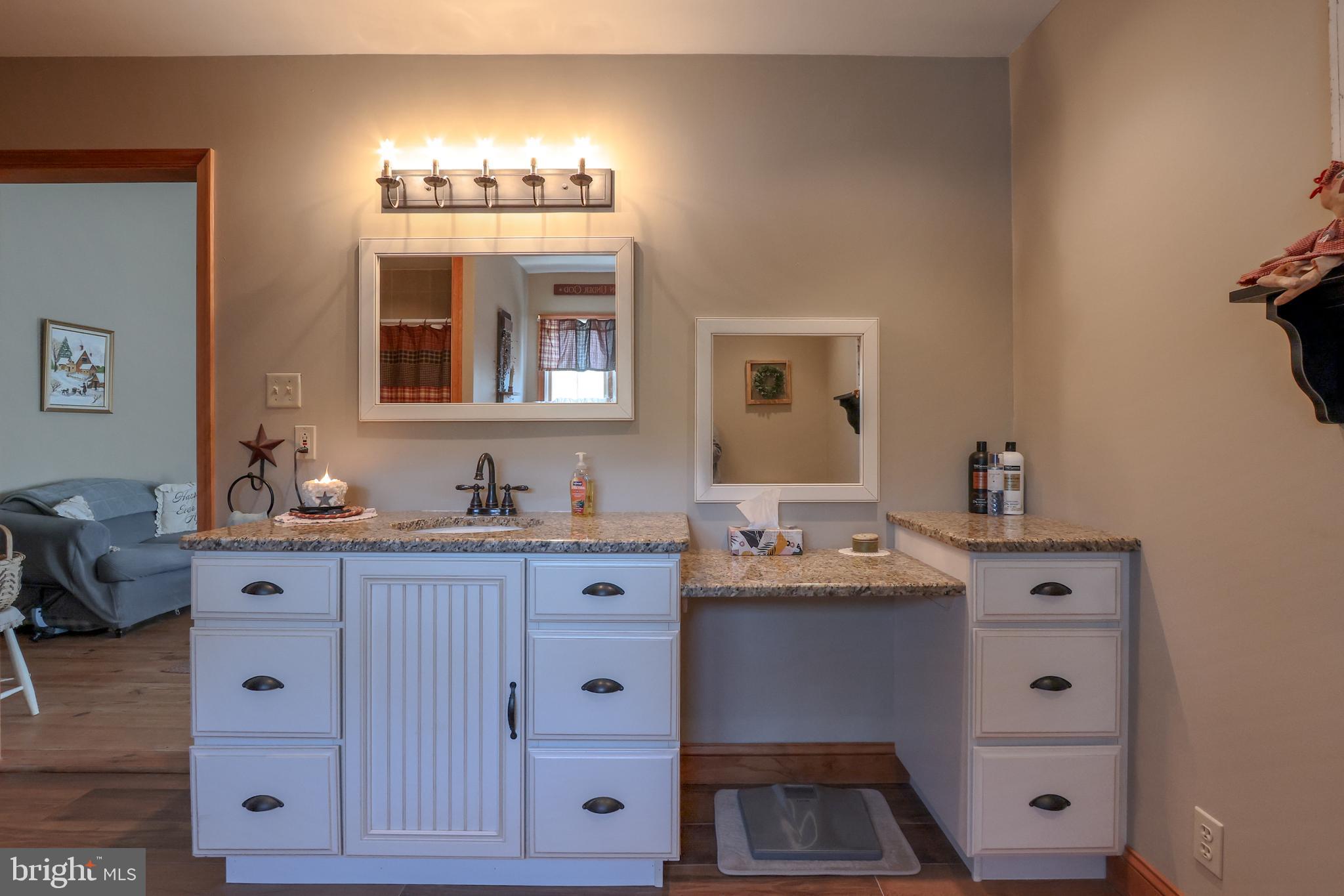 SEA OAKS - Residential