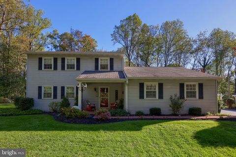 Photo of 553 Ridge Avenue, EPHRATA, PA 17522 (MLS # PALA2078026)