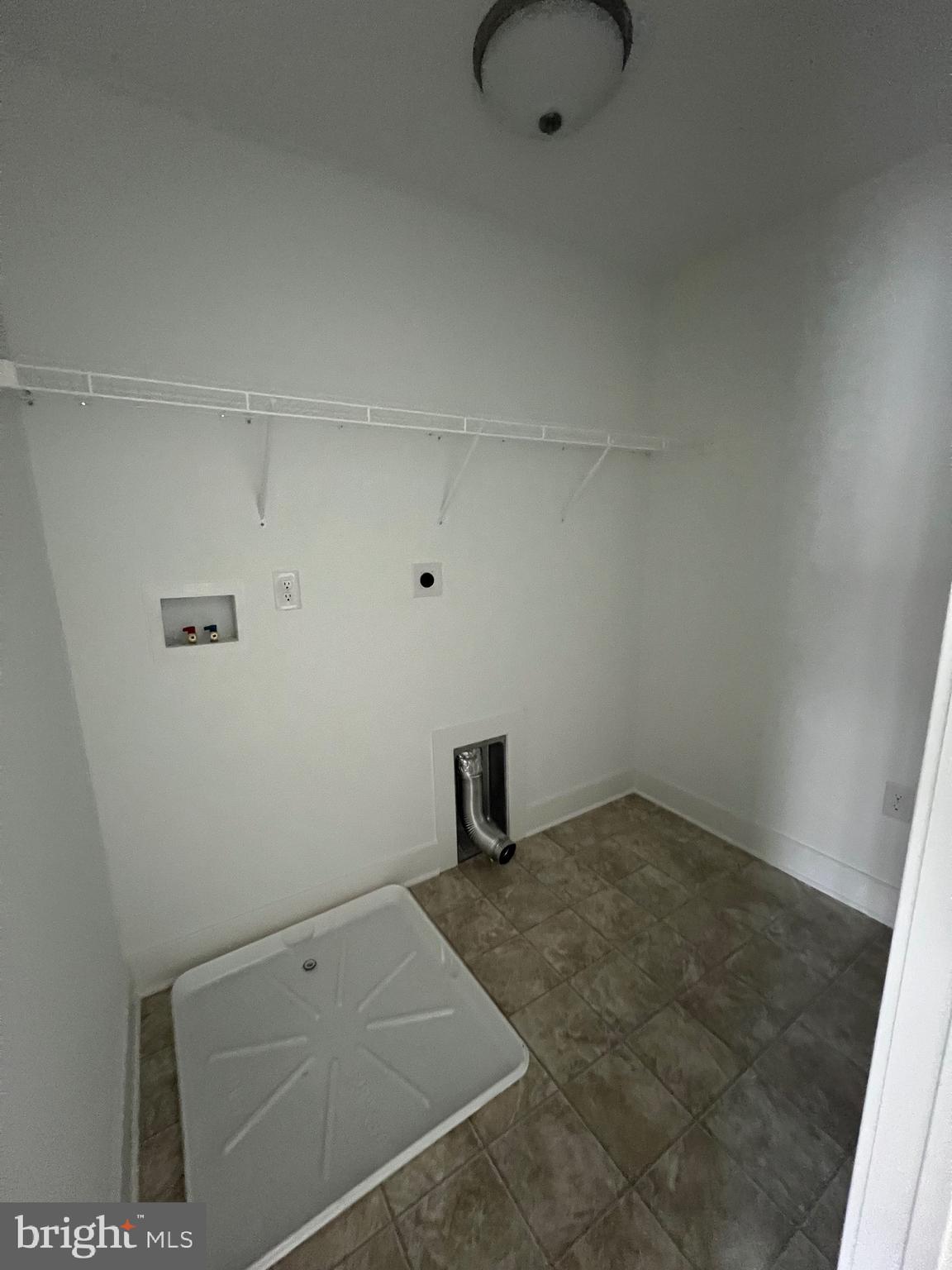 STERLING WALK - Residential Lease