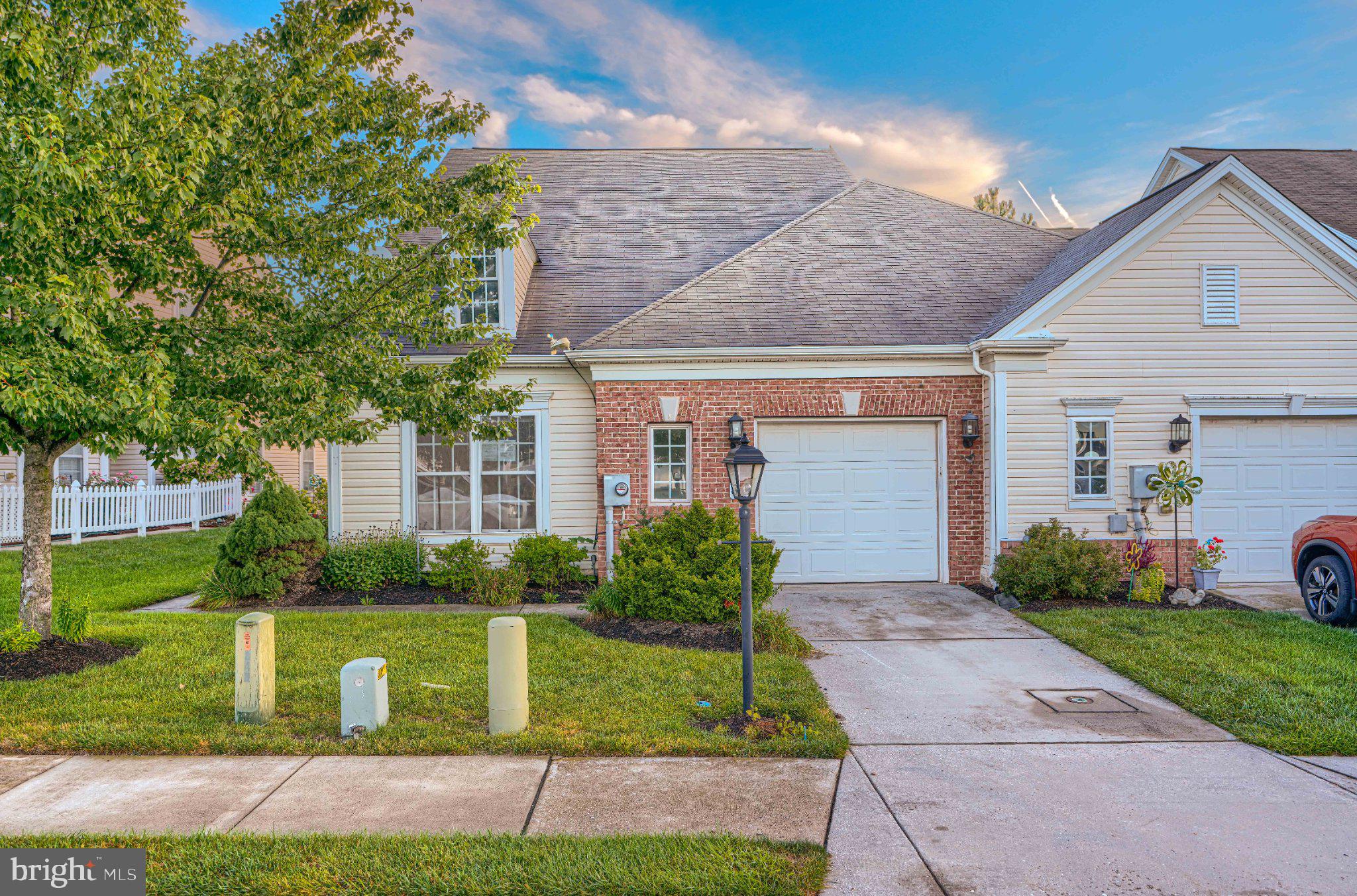 848 HORSESHOE LANE 175