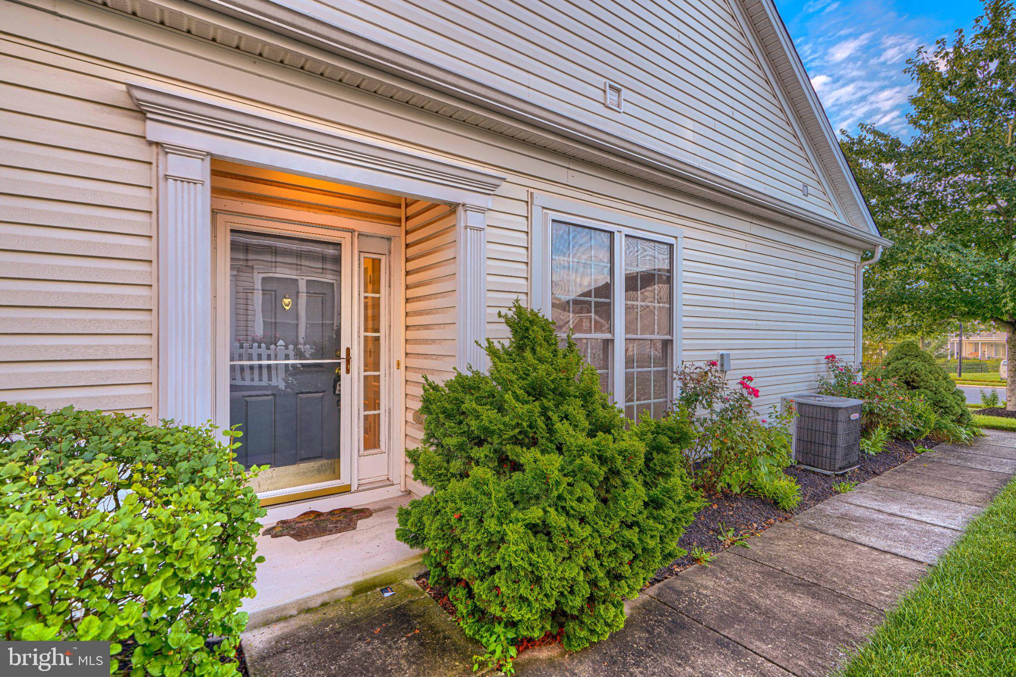 848 HORSESHOE LANE 175