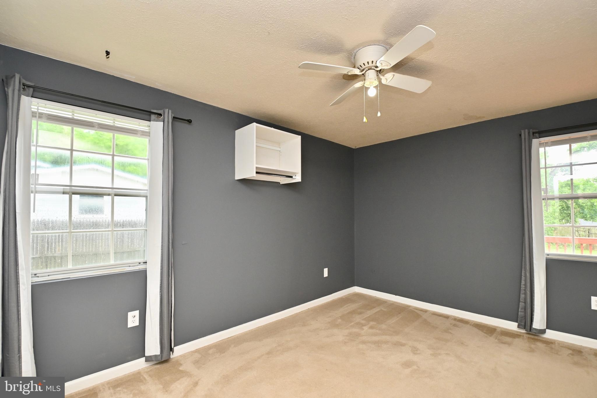 CLIFFTON ON THE POTOMAC - Residential Lease